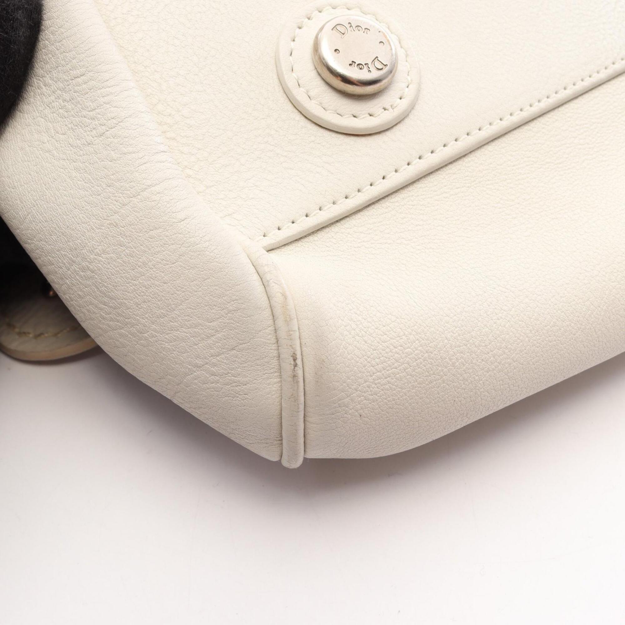 Christian Dior White Leather Handbag (Pre-Owned)