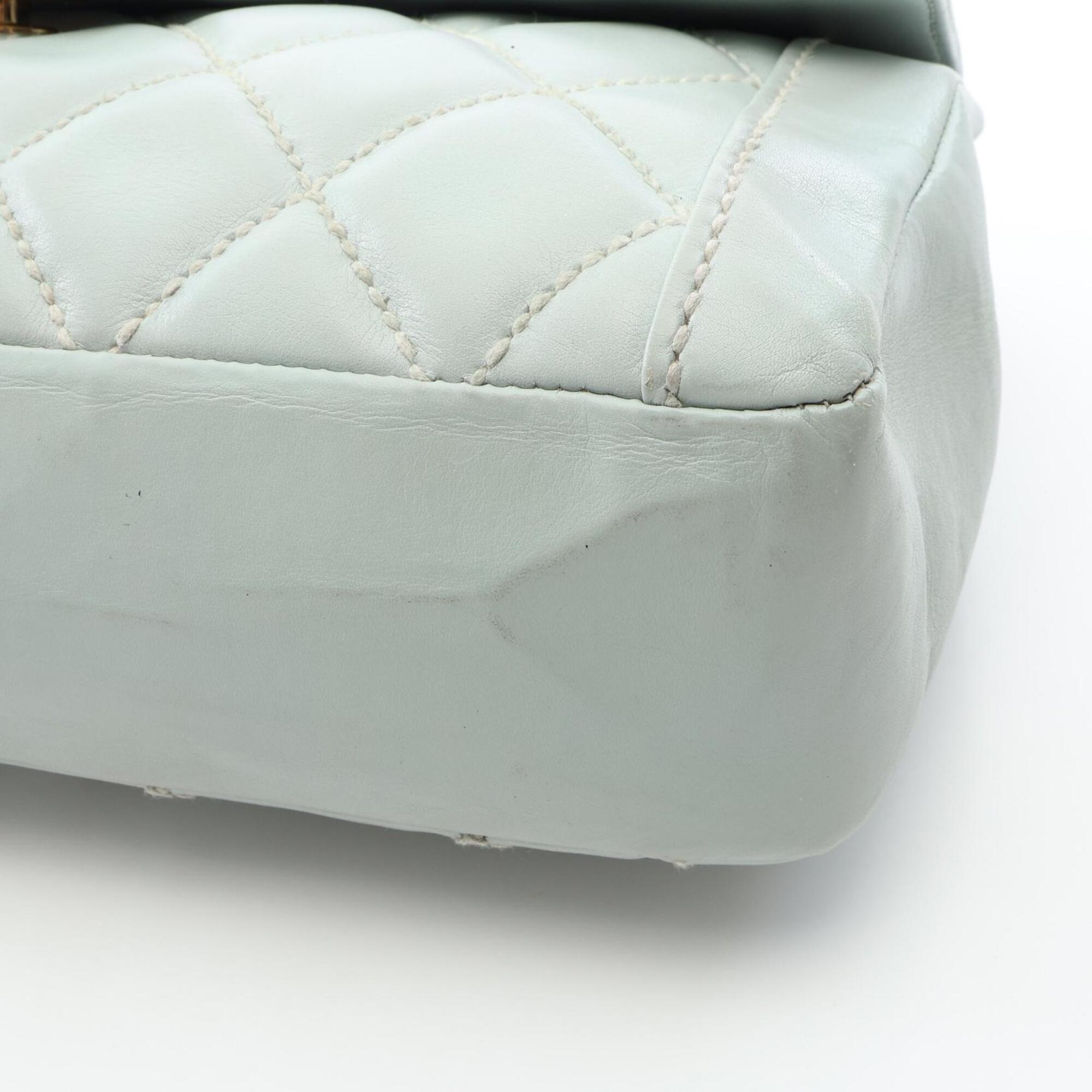 Chanel Blue Leather Handbag (Pre-Owned)