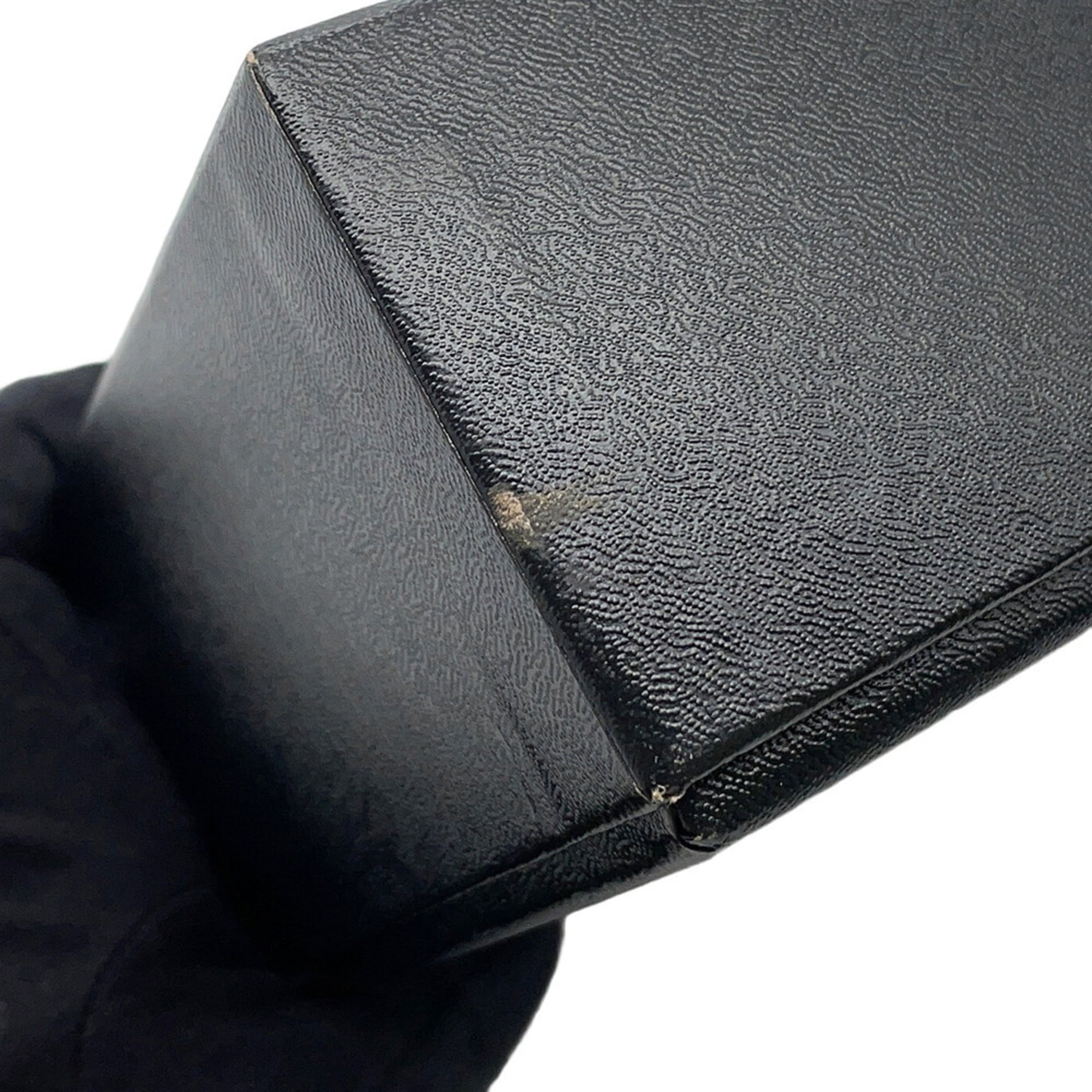 Chanel Black Leather Long Wallet (Bi-Fold) (Pre-Owned)