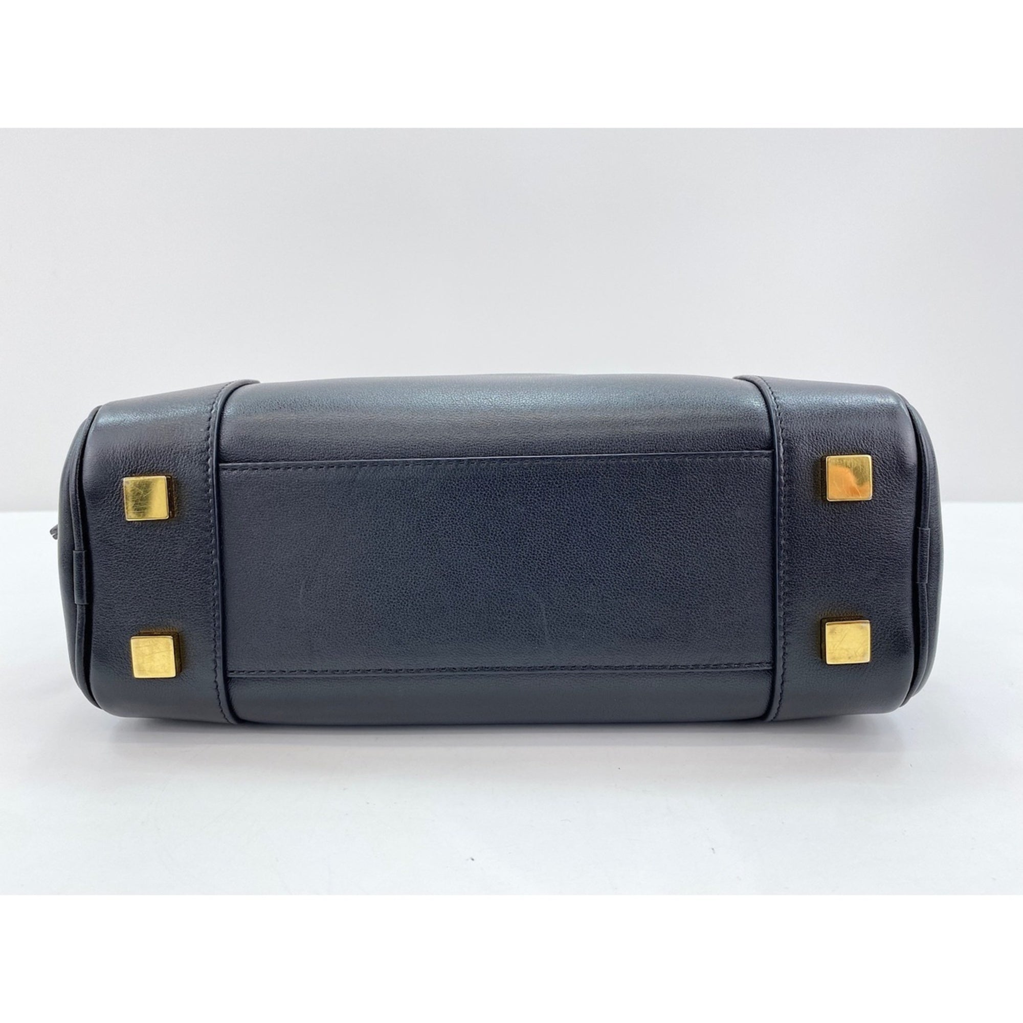 Loewe Black Shoulder Bag (Pre-Owned)