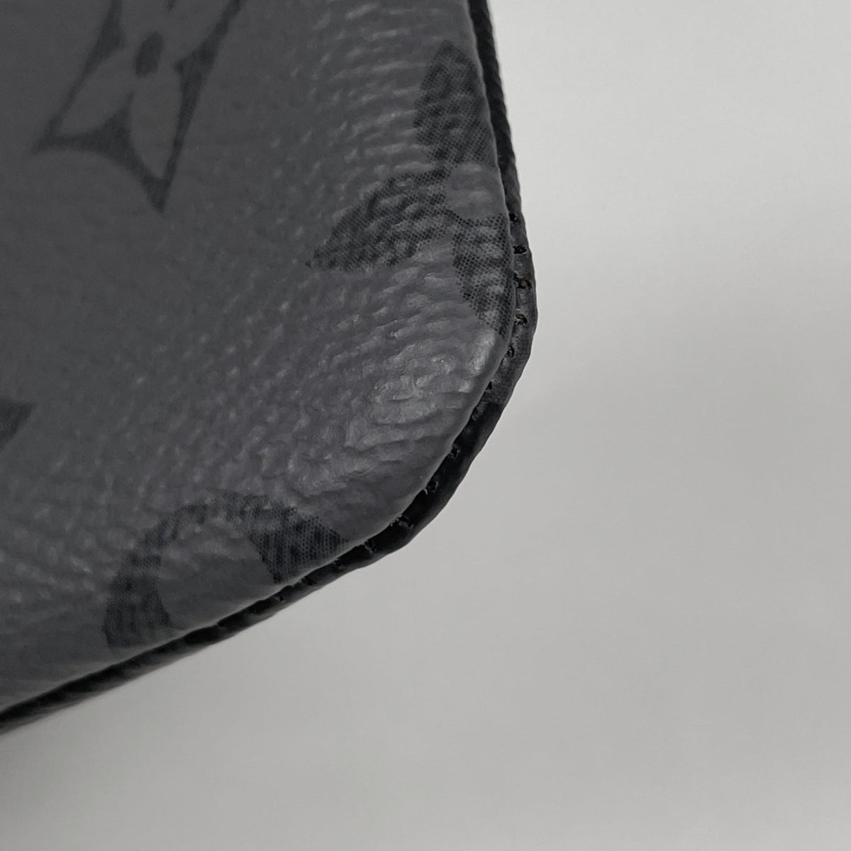 Louis Vuitton Black Monogram Eclipse Noir Monogram Eclipse Monogram Reverse Coin Purse/Coin Case (Pre-Owned)