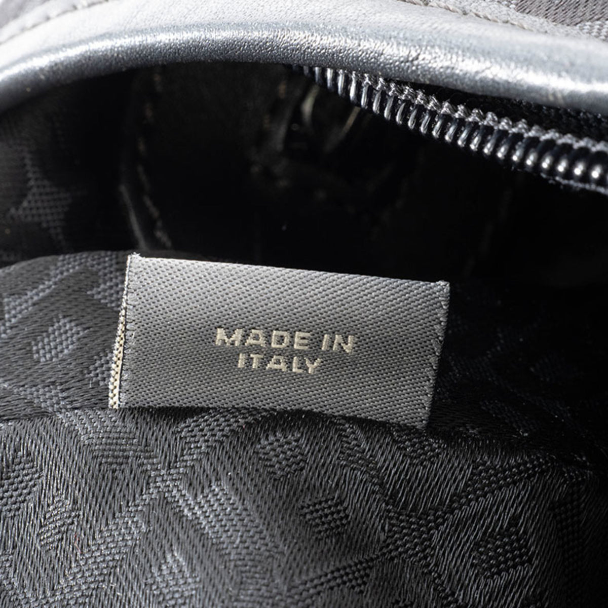 Bally Black Nylon Leather Shoulder Bag (Pre-Owned)