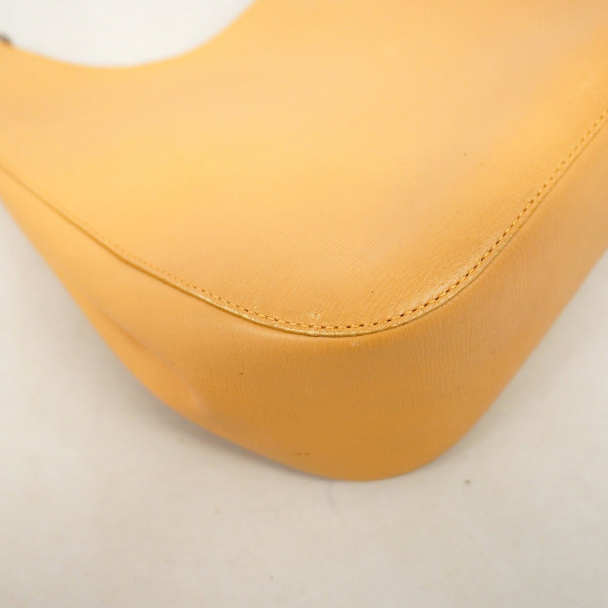 Gucci Light Brown Leather Handbag (Pre-Owned)