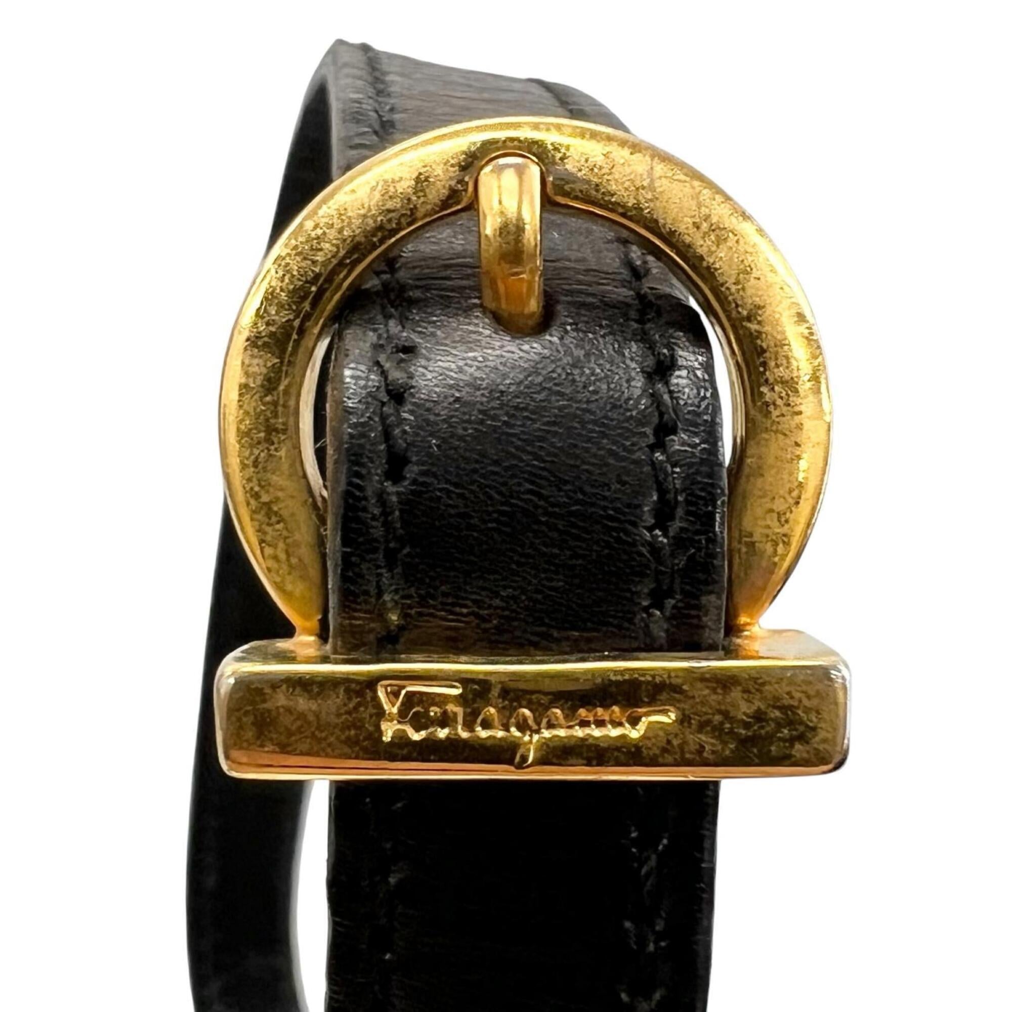 Salvatore Ferragamo Black Leather Shoulder Bag (Pre-Owned)