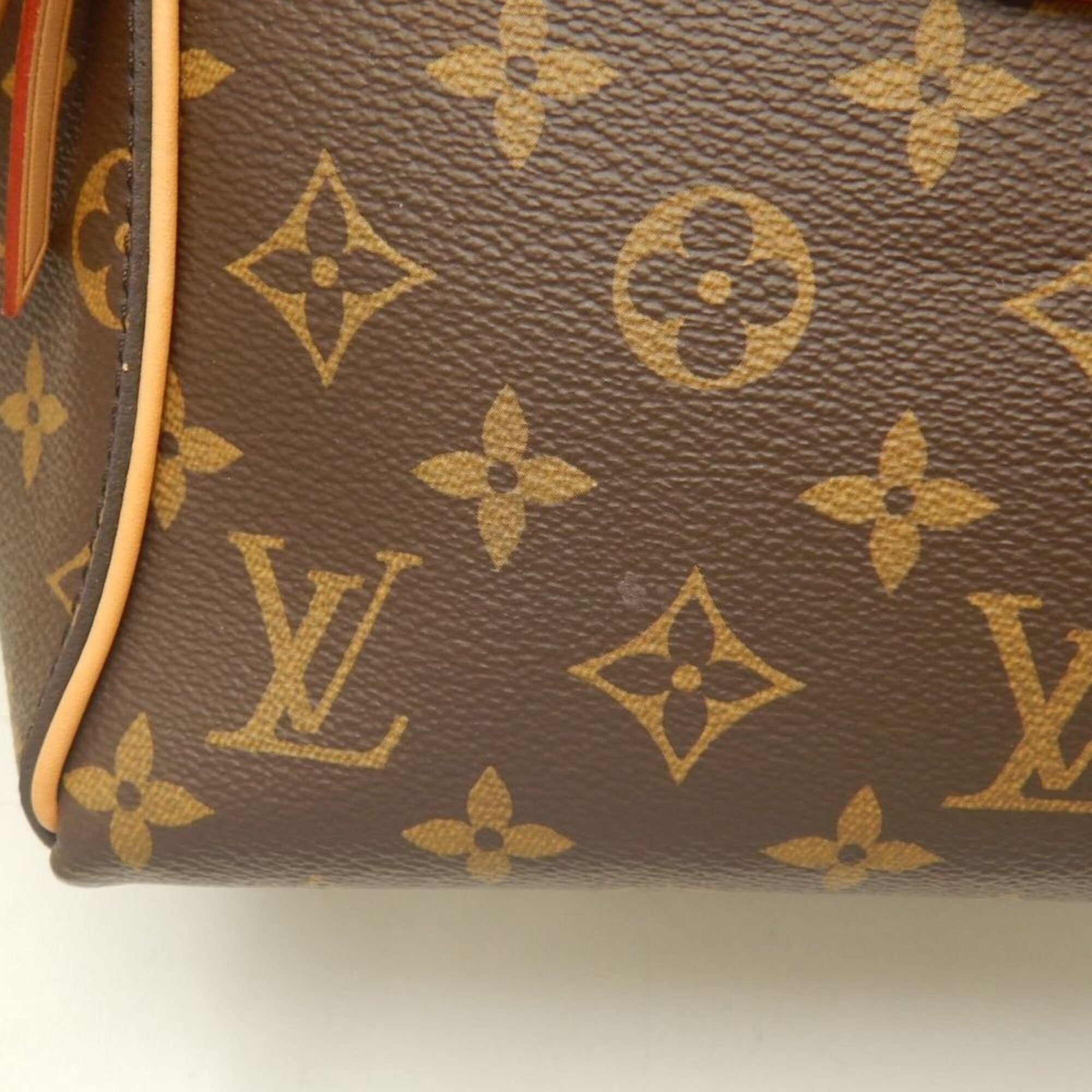 Louis Vuitton Brown Monogram Canvas Handbag (Pre-Owned)