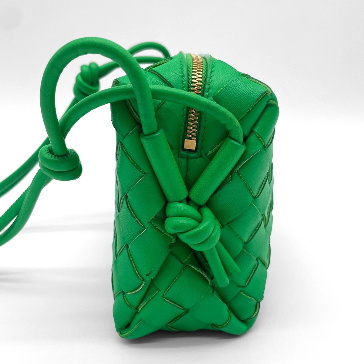 Bottega Veneta Green Leather Shoulder Bag (Pre-Owned)