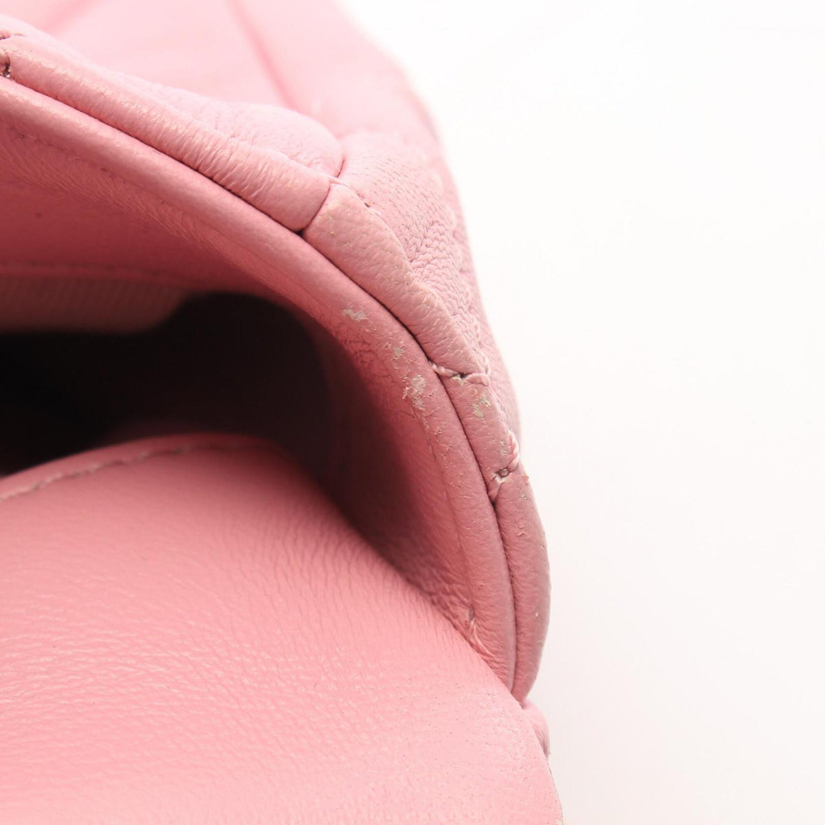 Chanel Pink Leather Handbag Shoulder Bag (Pre-Owned)