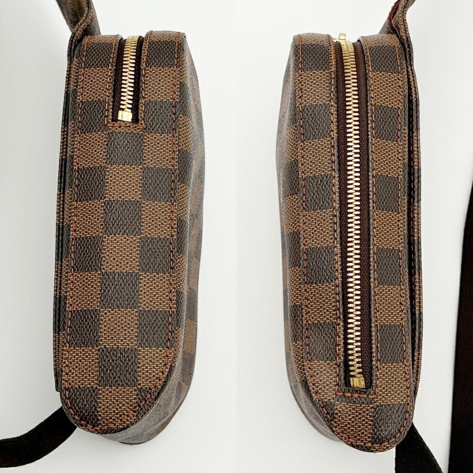 Louis Vuitton Damier Canvas Ebene Pvc Canvas Pouch Sling Bag (Pre-Owned)