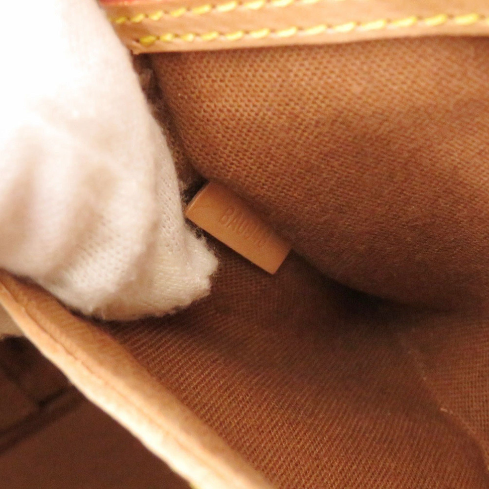 Louis Vuitton Brown Monogram Handbag (Pre-Owned)