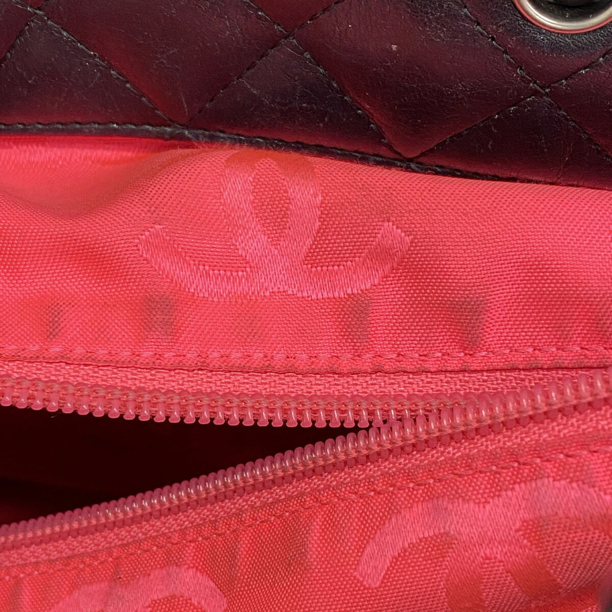 Chanel Black Leather Tote Bag (Pre-Owned)