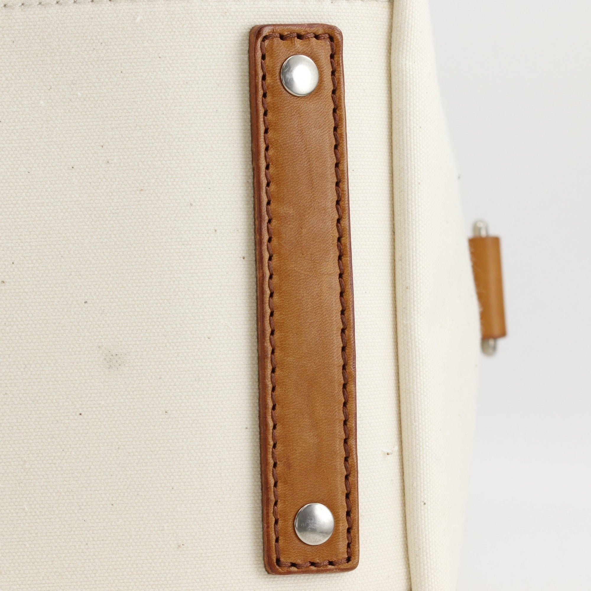 Gucci Off-White Canvas Boston Bag (Pre-Owned)