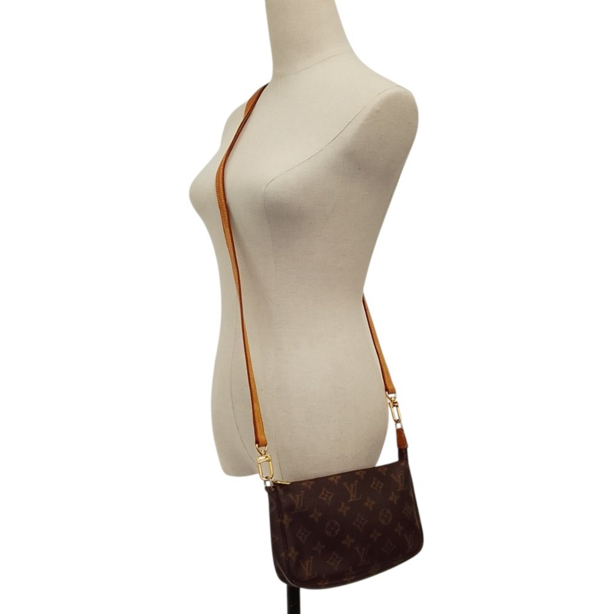Louis Vuitton Brown Monogram Monogram Pochette Shoulder Bag (Pre-Owned)
