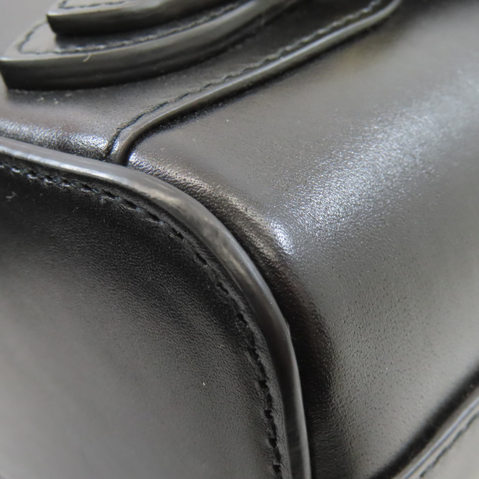 Gucci Black Leather Backpack (Pre-Owned)