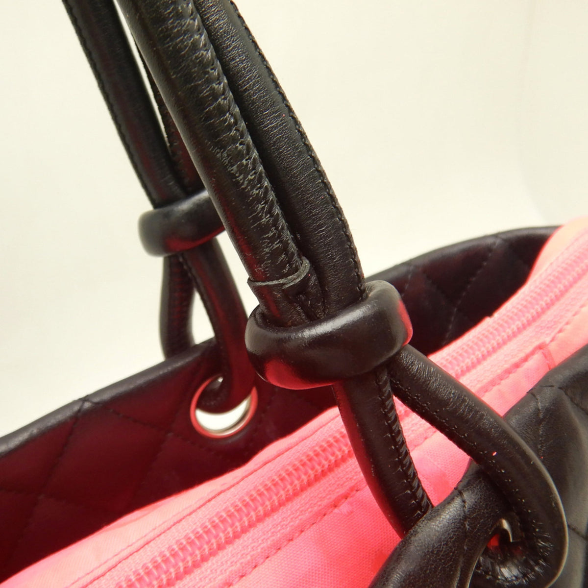 Chanel Black Leather Tote Bag (Pre-Owned)