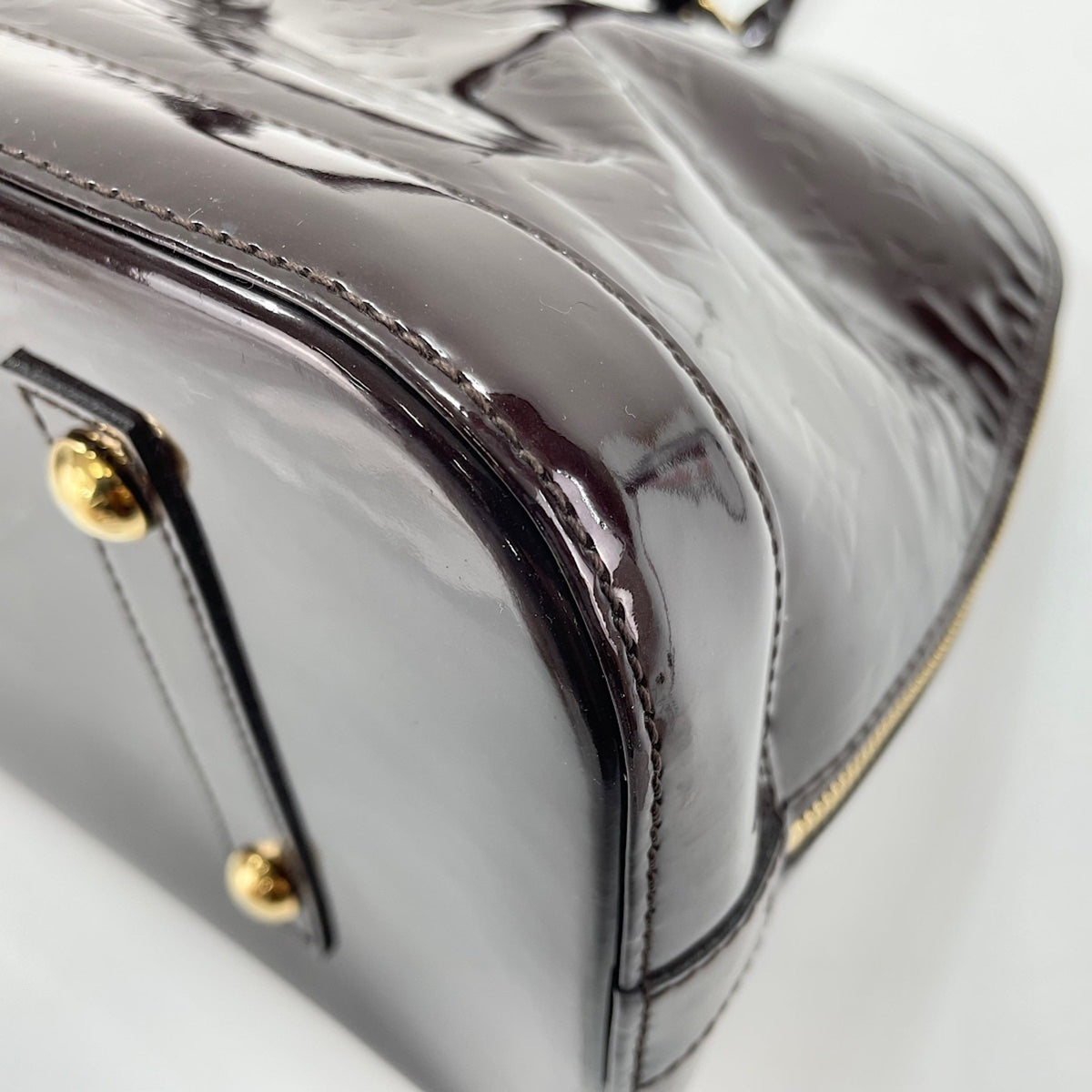 Louis Vuitton Purple Handbag (Pre-Owned)