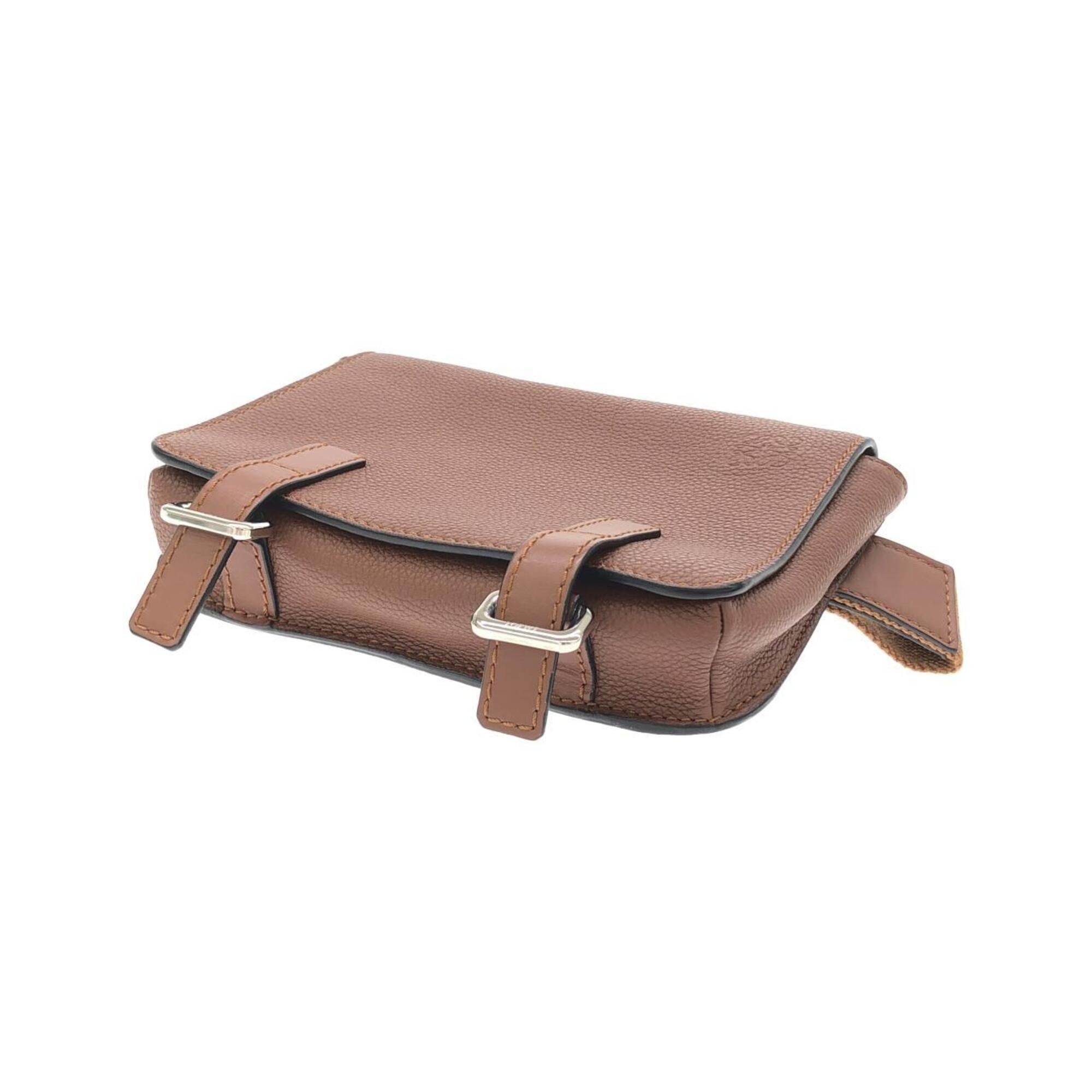 Loewe Brown Leather Shoulder Bag (Pre-Owned)