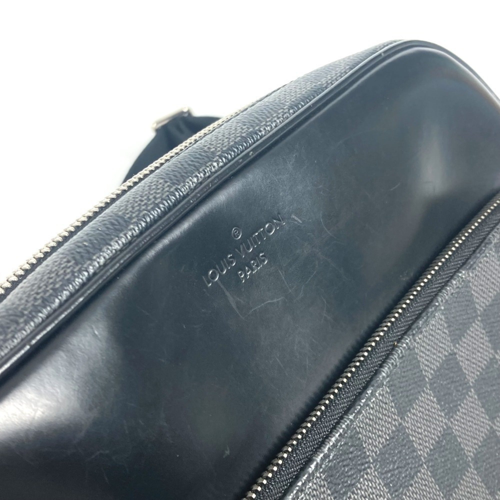 Louis Vuitton Damier Graphite Black Damier Graphite Messenger Bag Shoulder Bag (Pre-Owned)