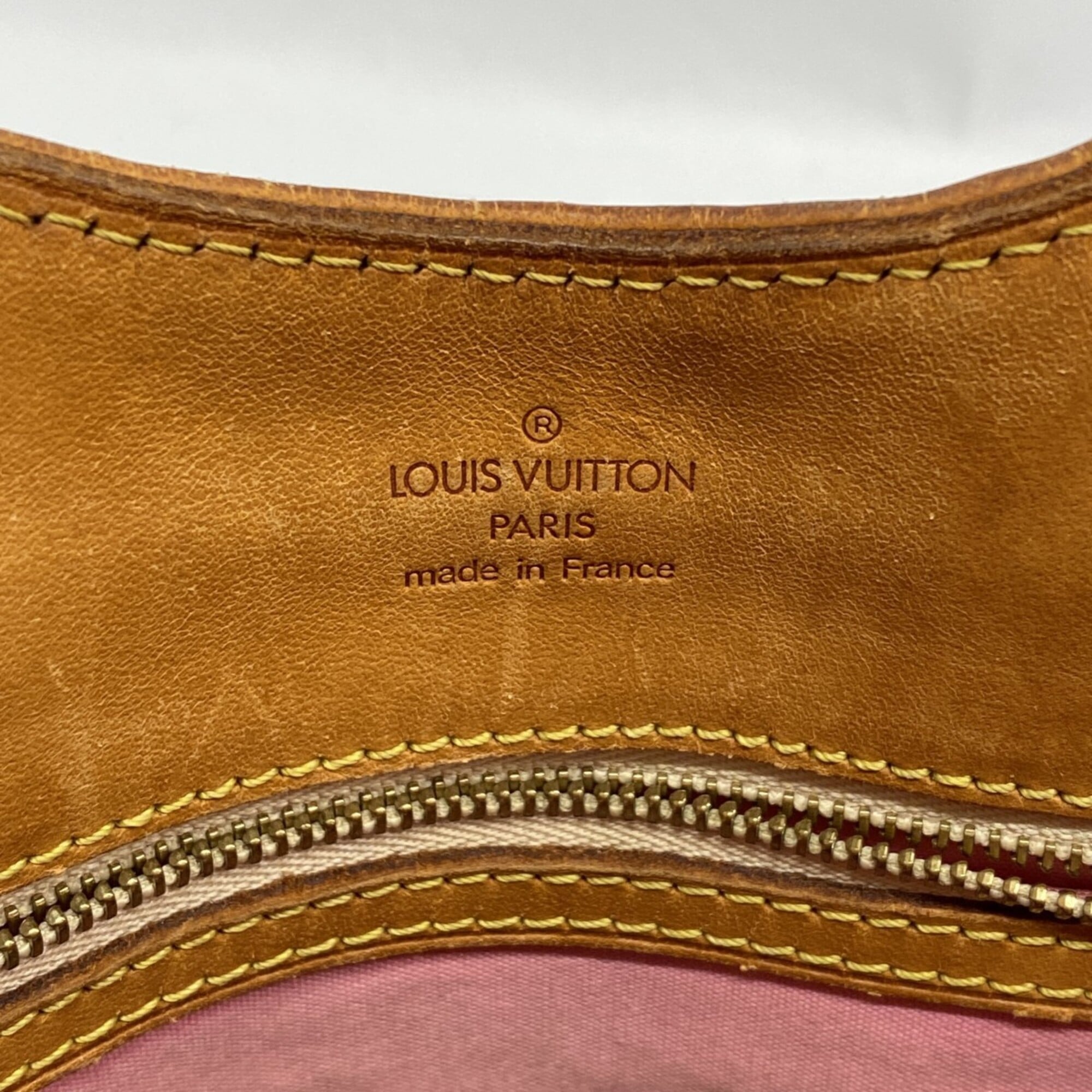 Louis Vuitton Strawberry Handbag (Pre-Owned)