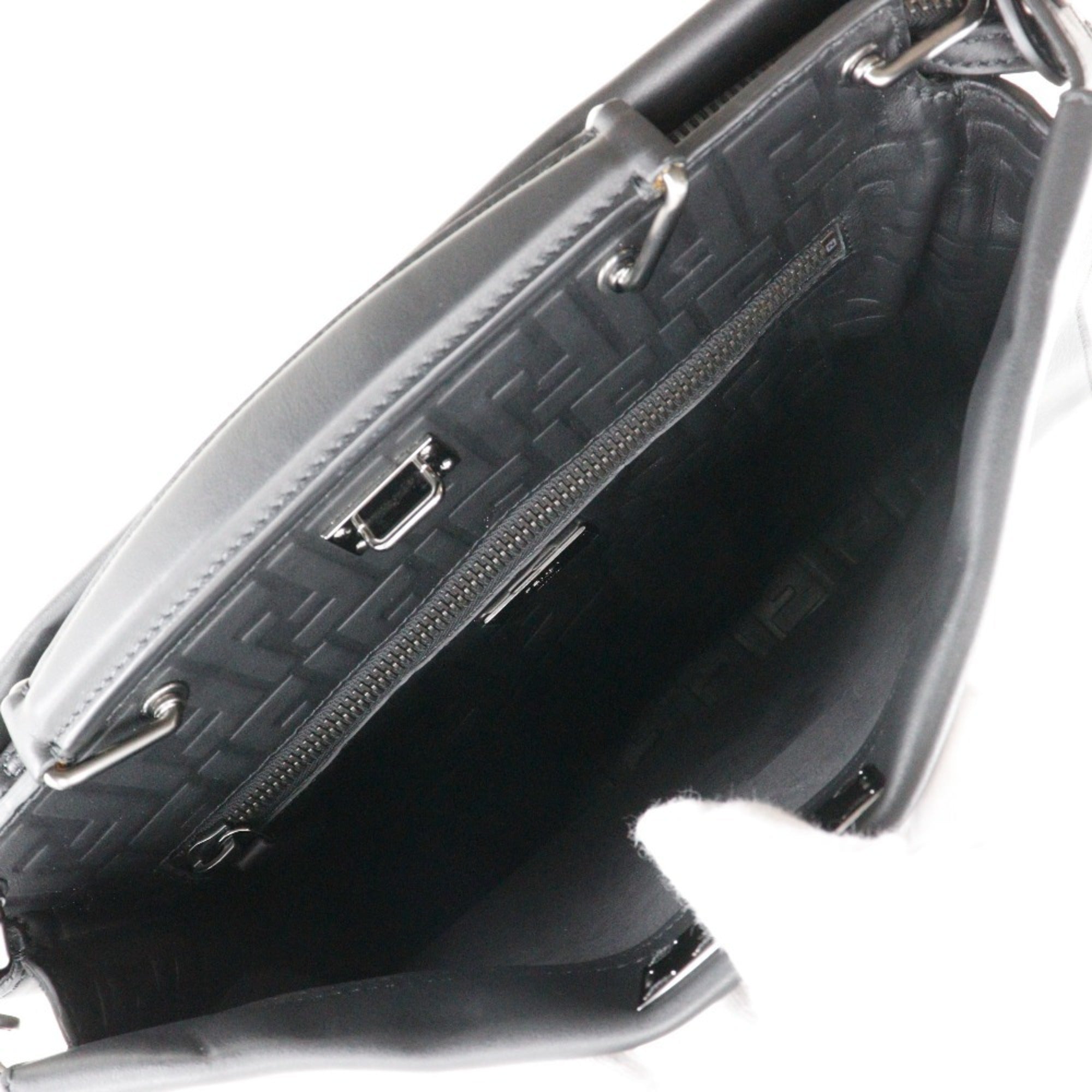 Fendi Peekaboo Black Leather Shoulder Bag (Pre-Owned)