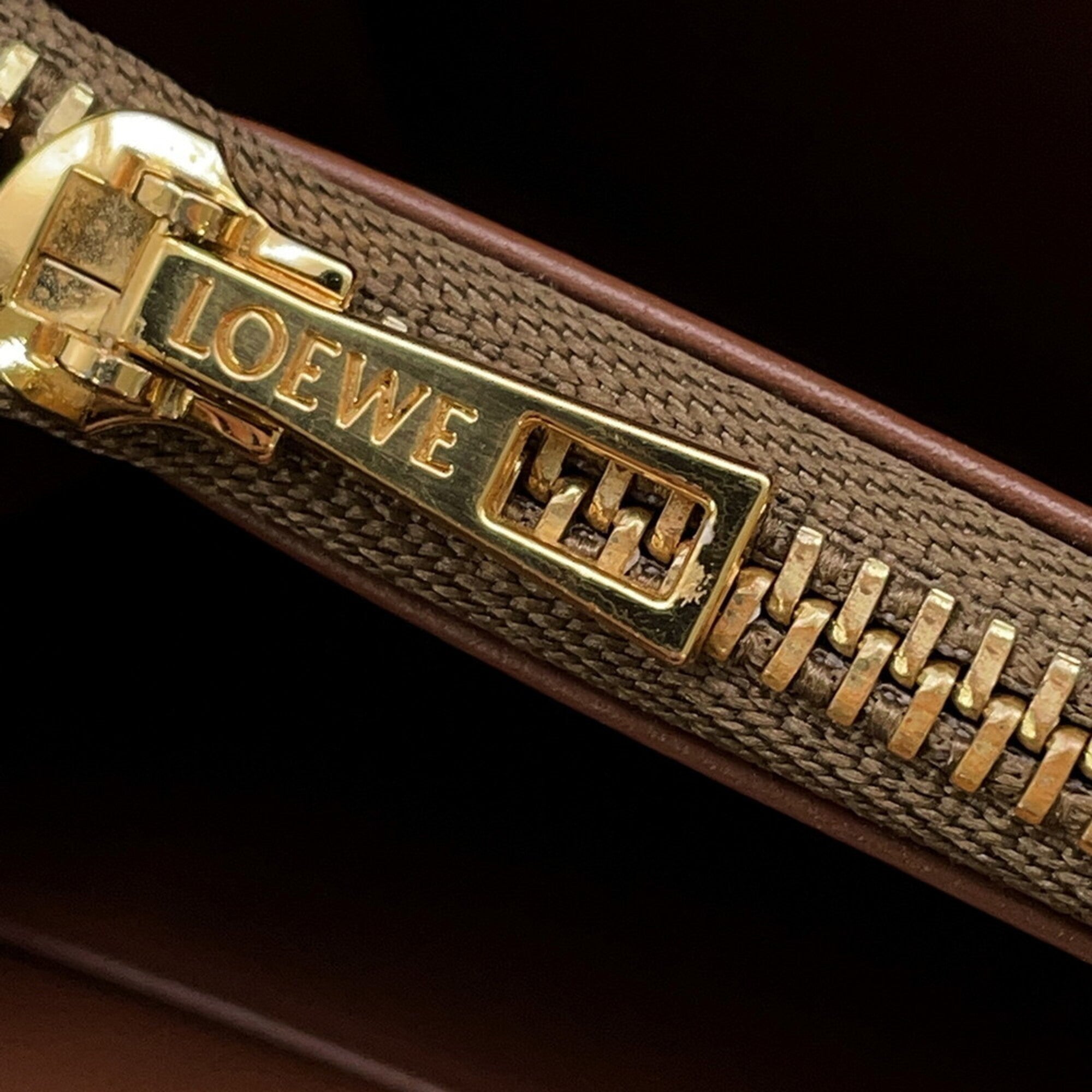 Loewe Brown Leather Long Wallet (Bi-Fold) (Pre-Owned)
