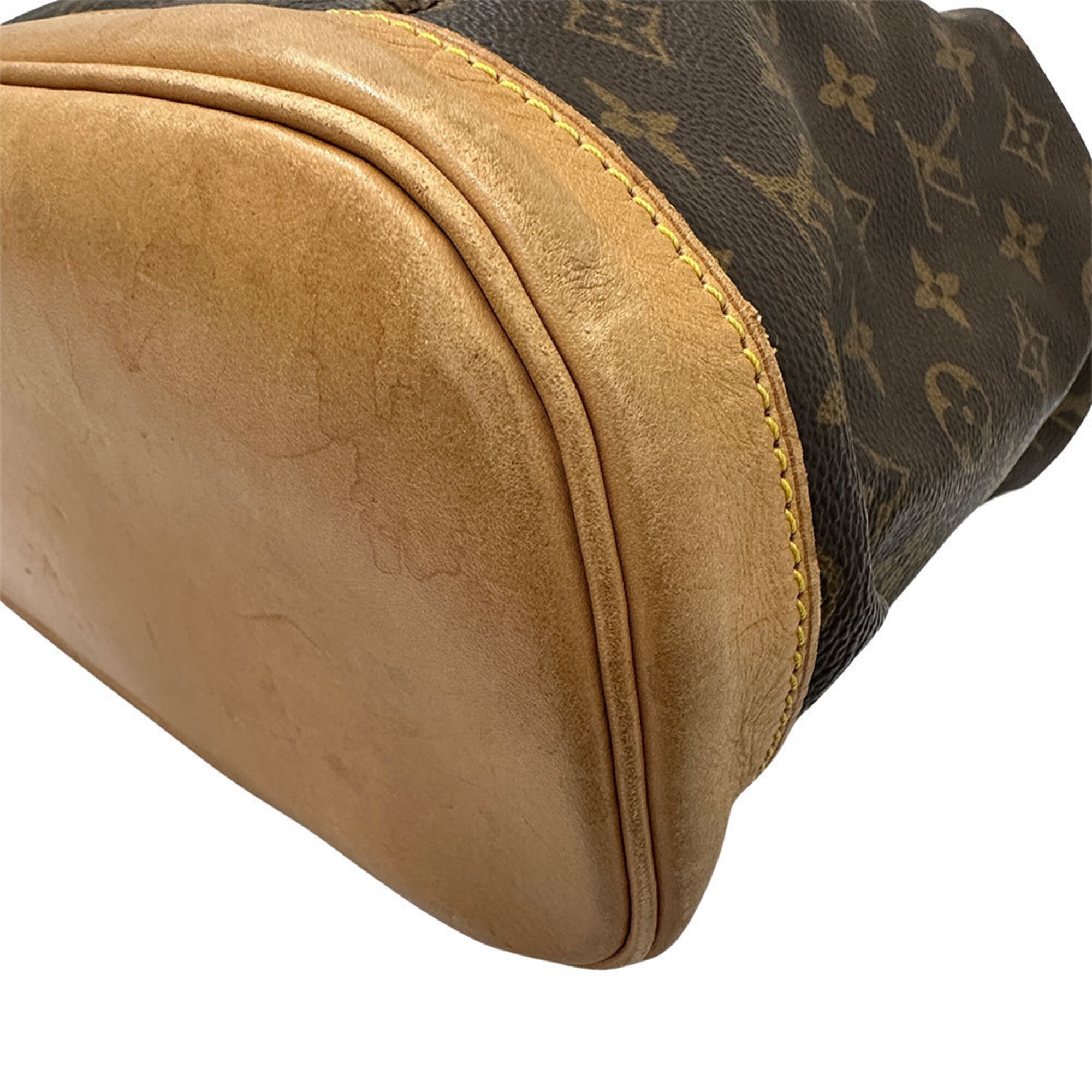 Louis Vuitton Brown Monogram Canvas Handbag (Pre-Owned)