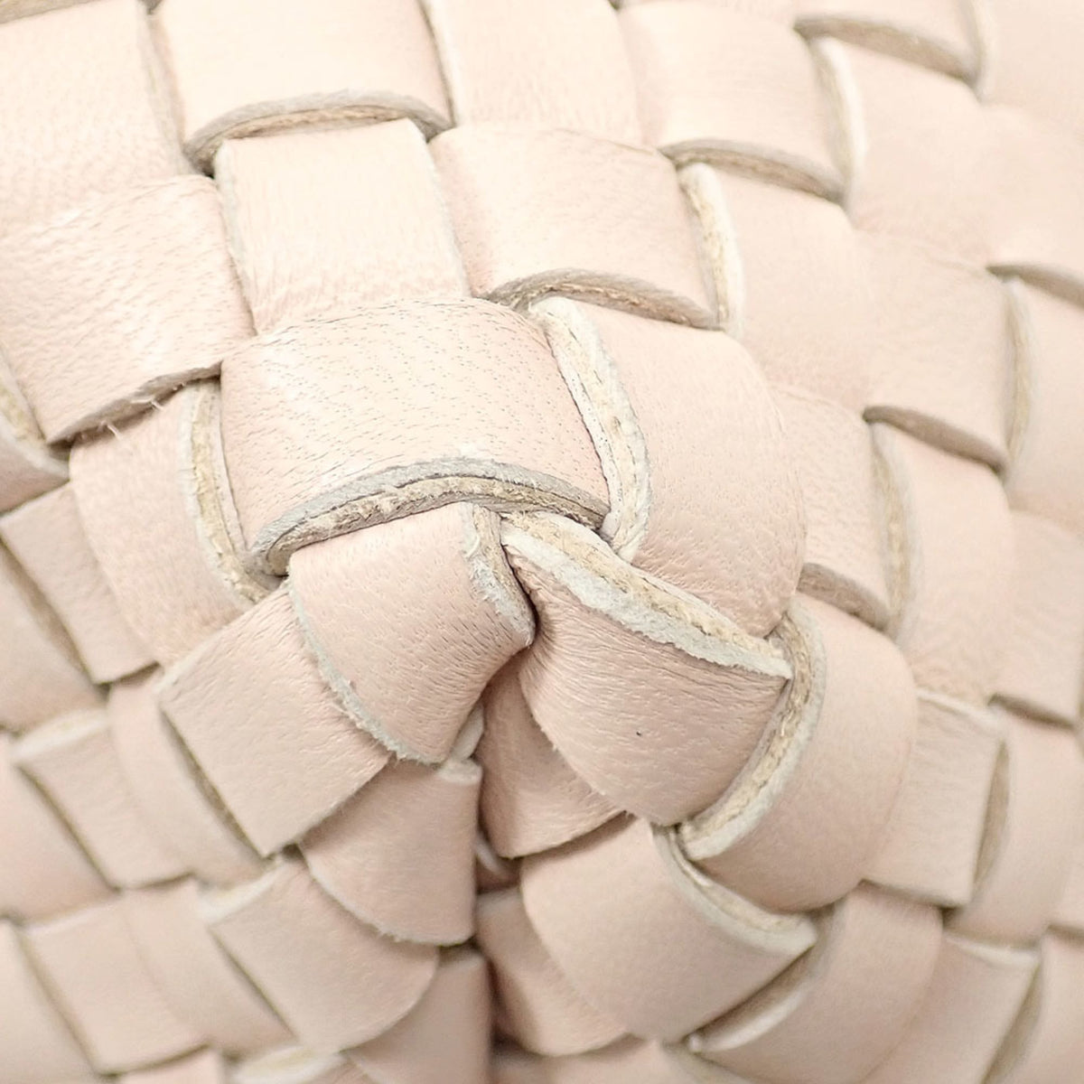 Bottega Veneta Light Pink Leather Handbag (Pre-Owned)