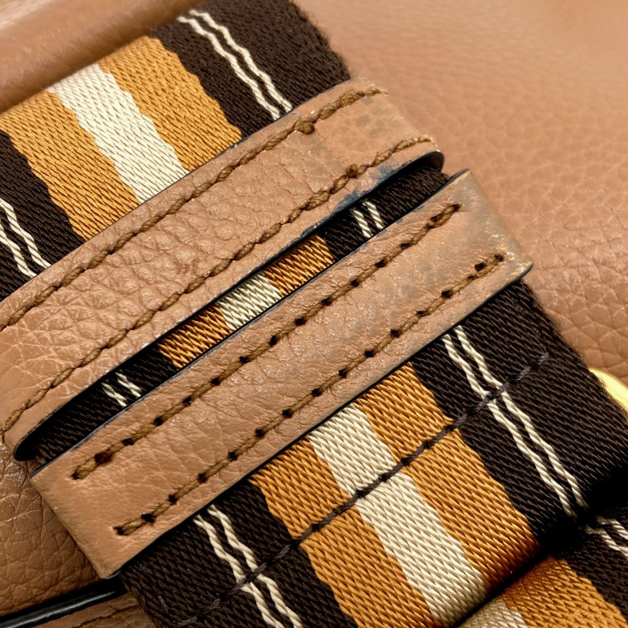 Prada Brown Leather Shoulder Bag (Pre-Owned)