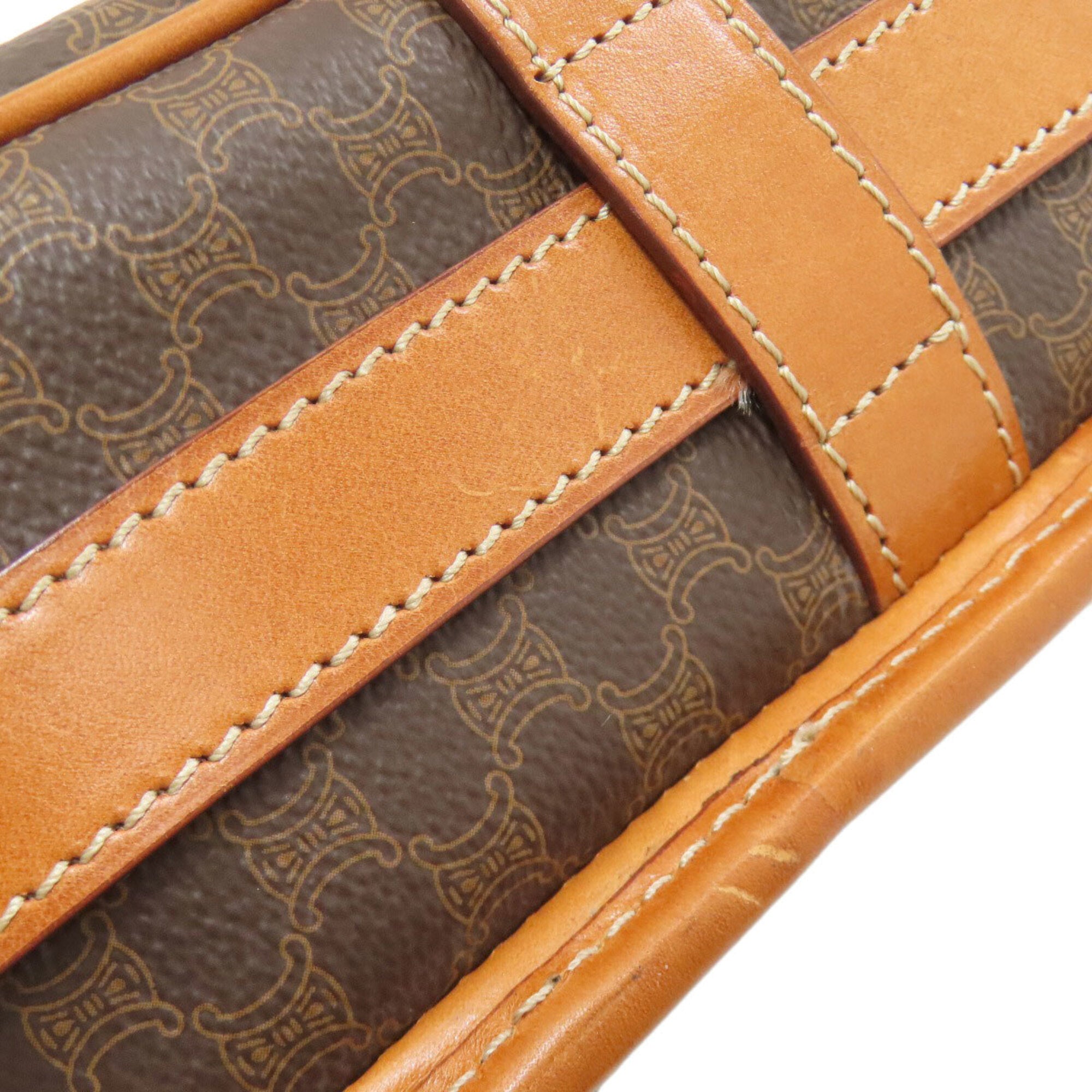 Celine Brown Leather Shoulder Bag (Pre-Owned)