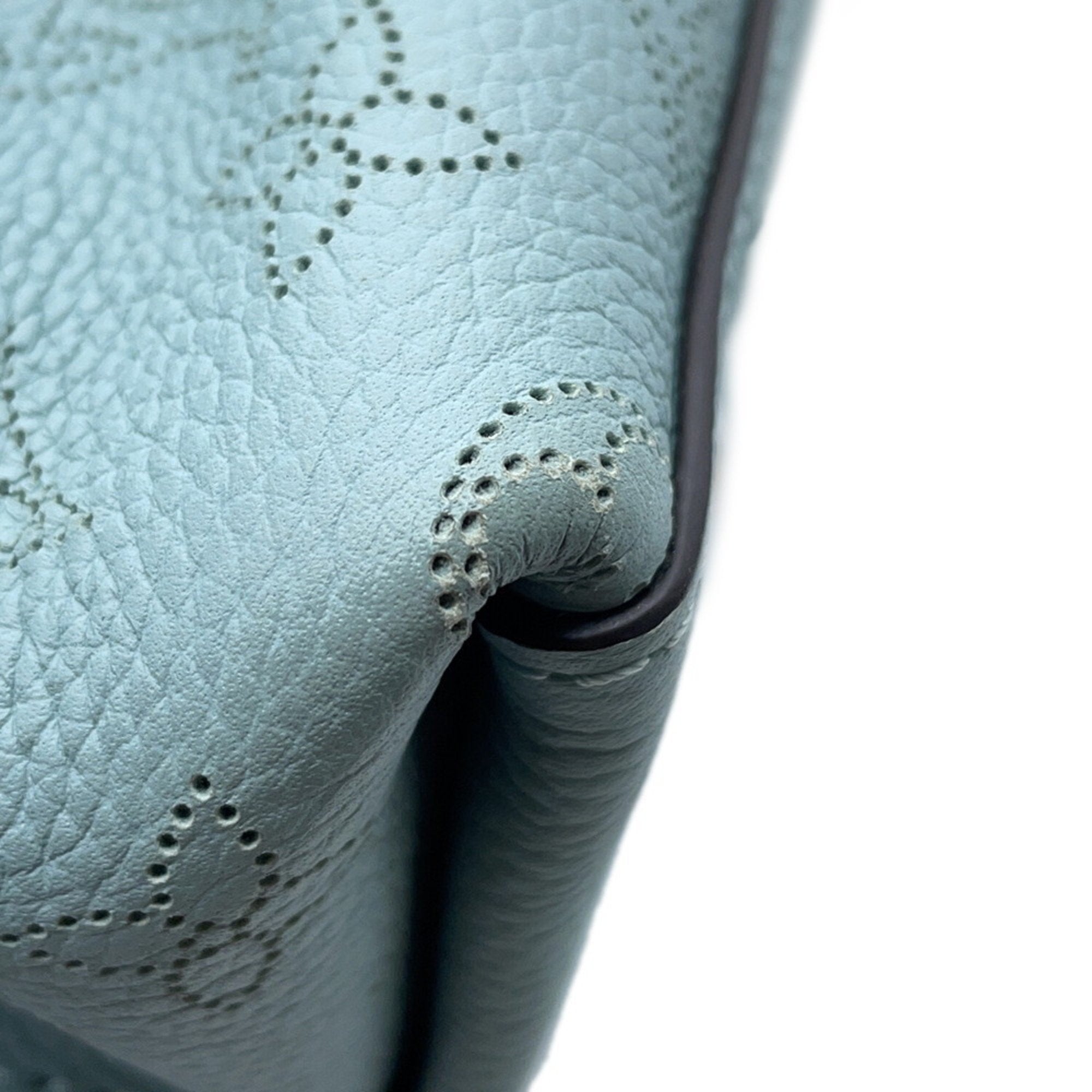 Louis Vuitton Light Blue Monogram Mahina Leather Handbag Shoulder Bag (Pre-Owned)