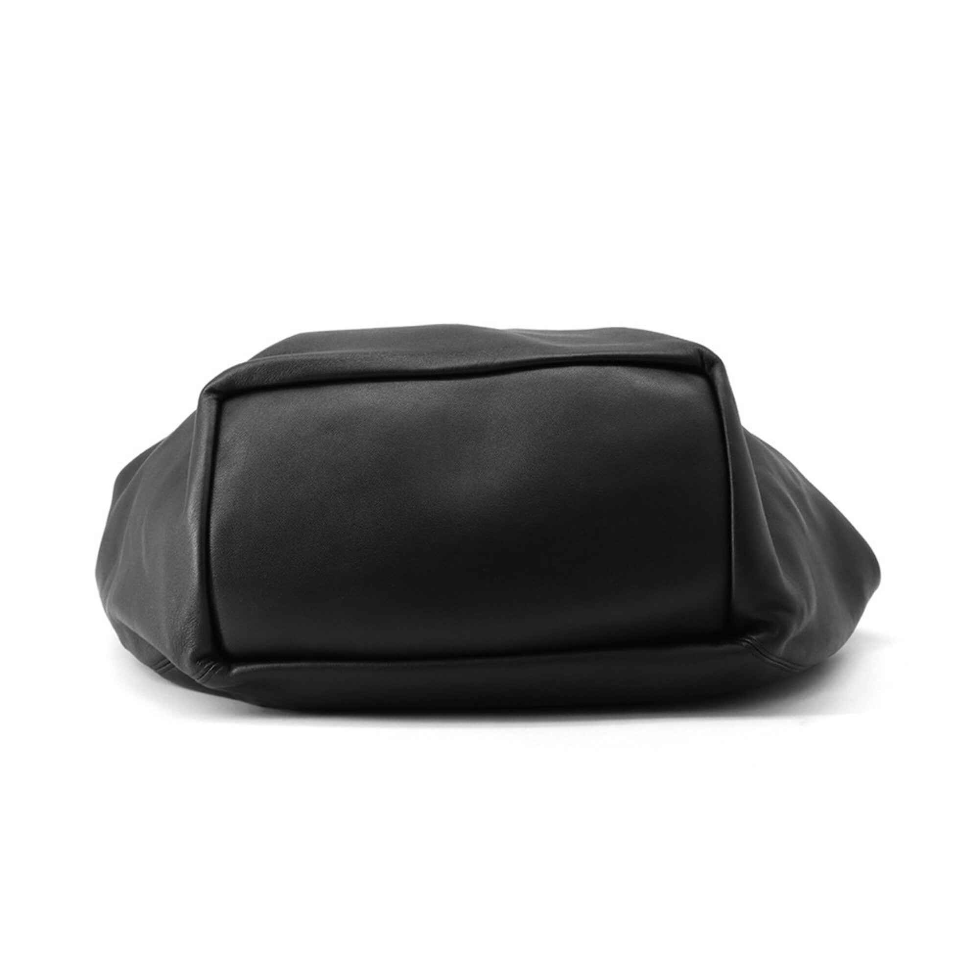 Loewe Black Leather Shoulder Bag (Pre-Owned)