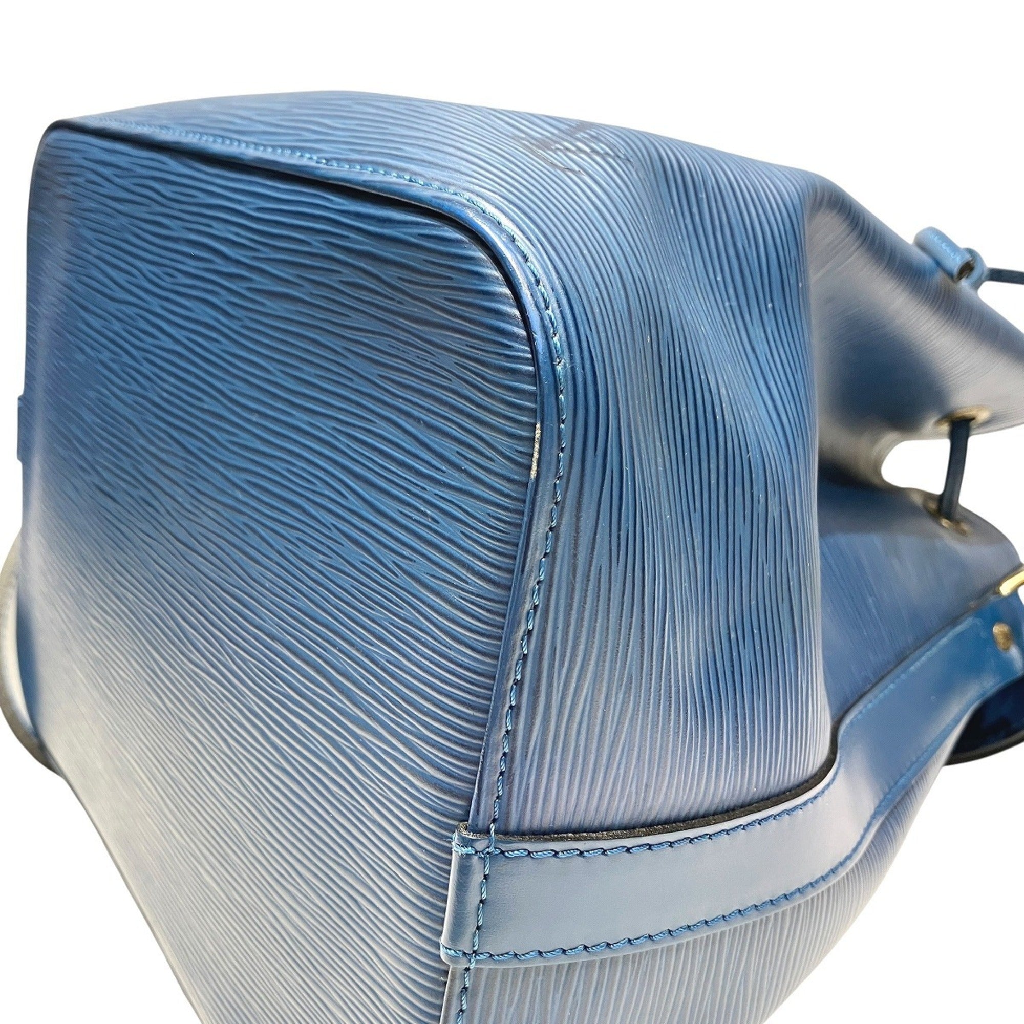 Louis Vuitton Toledo Blue Epi Leather Shoulder Bag (Pre-Owned)
