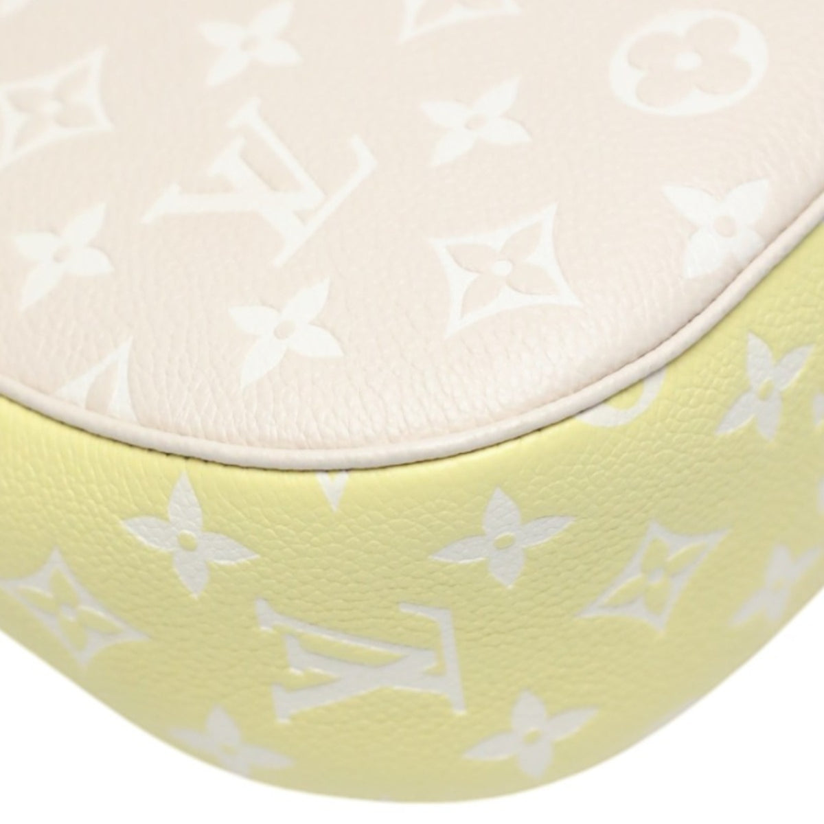 Louis Vuitton Beige Handbag Shoulder Bag (Pre-Owned)