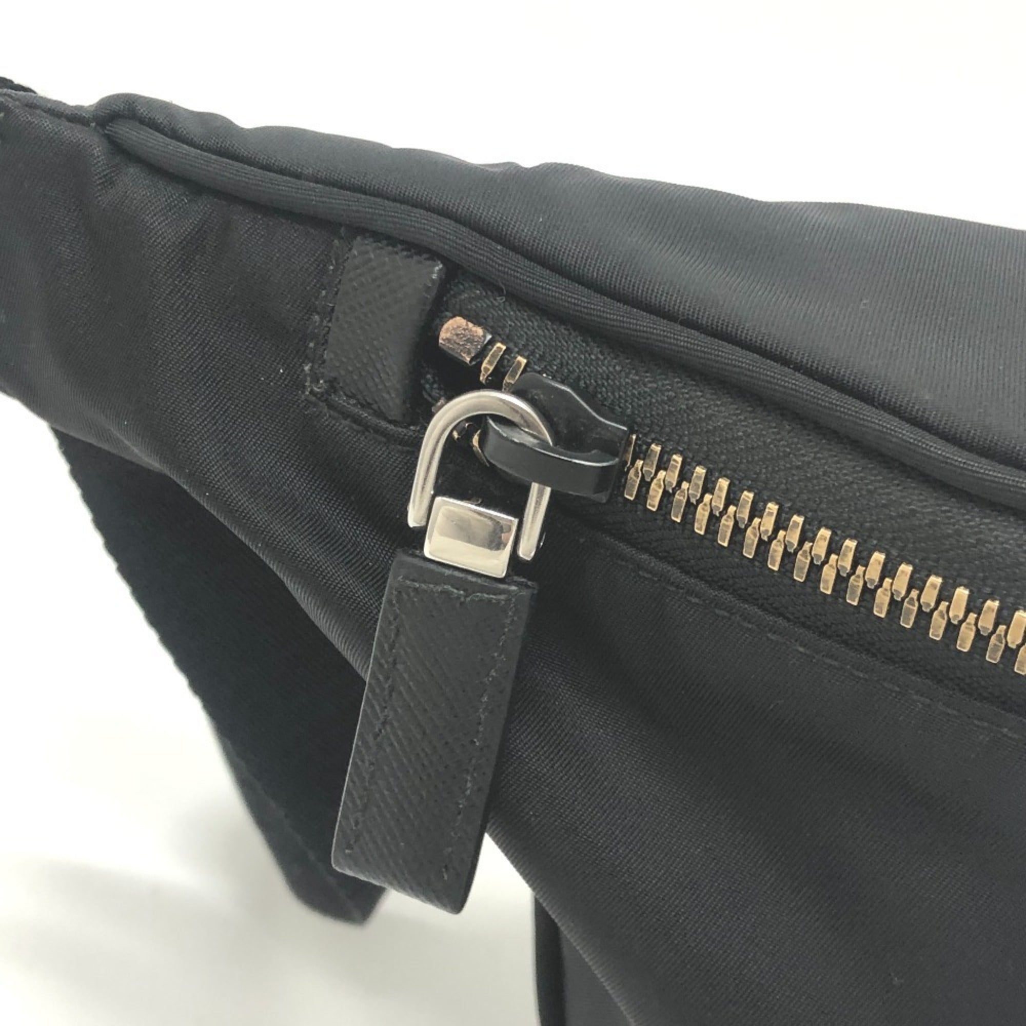 Prada Black Nylon Fanny Pack Handbag (Pre-Owned)