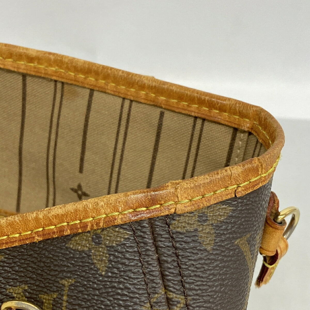 Louis Vuitton Brown Tote Bag (Pre-Owned)