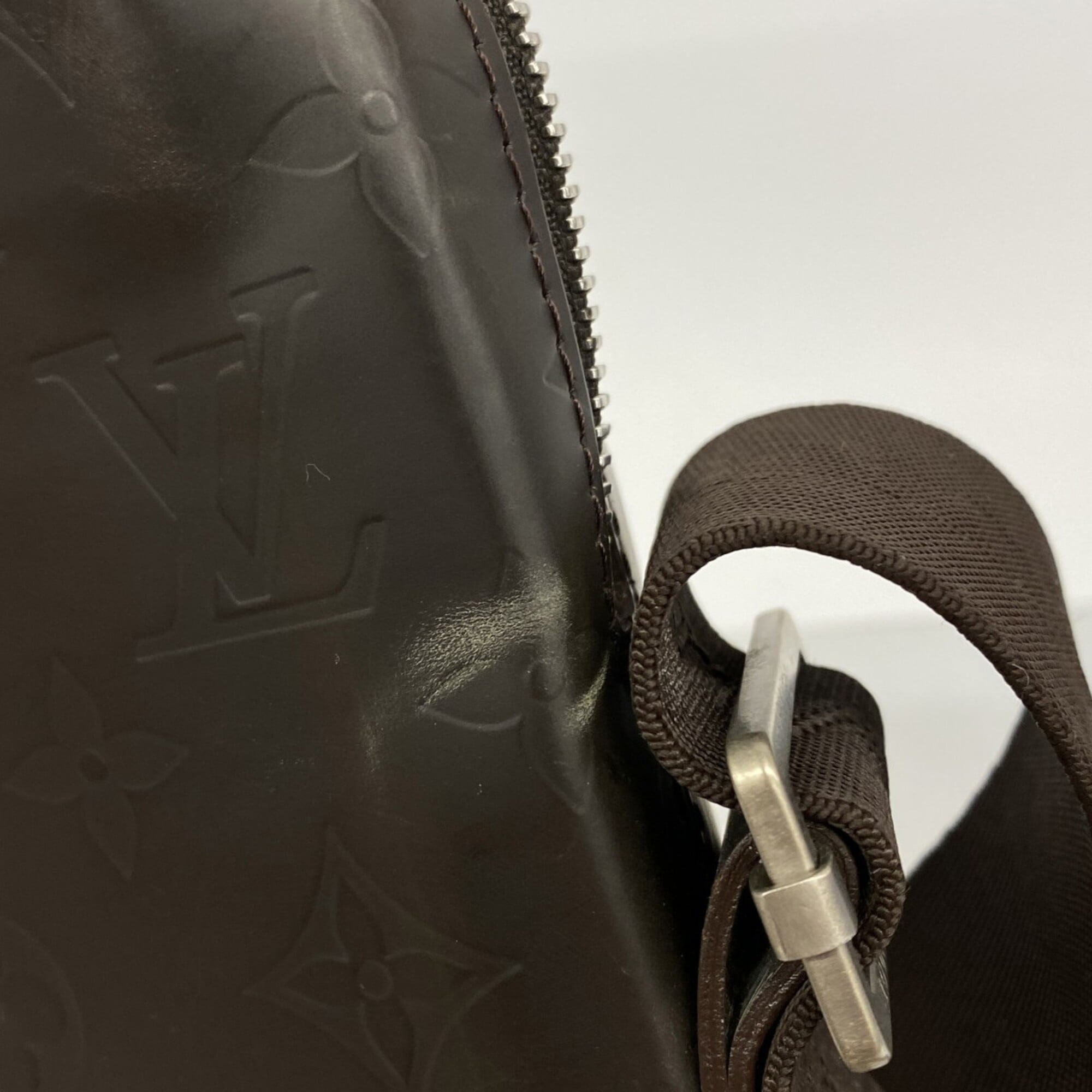 Louis Vuitton Coffee Shoulder Bag (Pre-Owned)