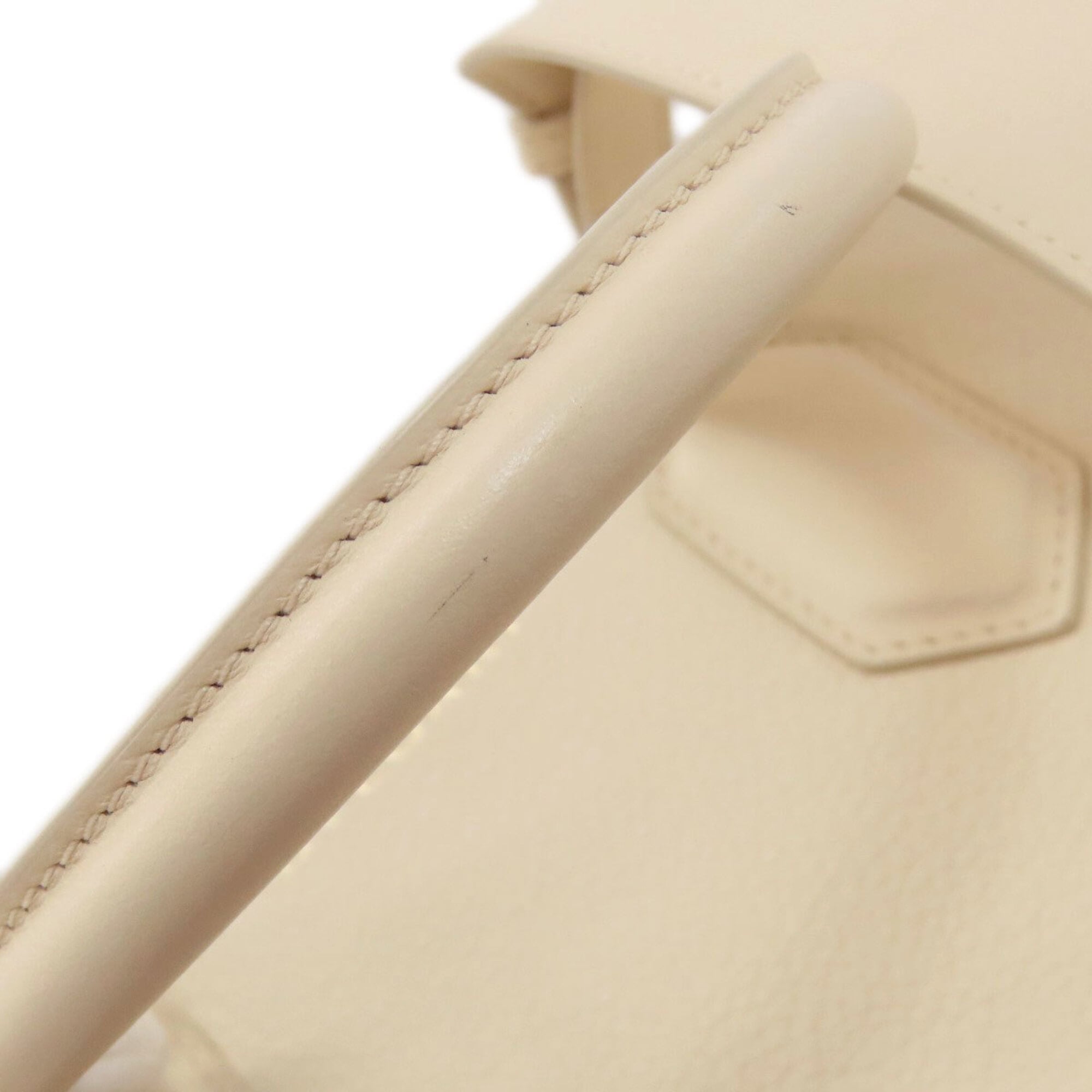 Bvlgari Bvlgari Bvlgari White Leather Handbag (Pre-Owned)