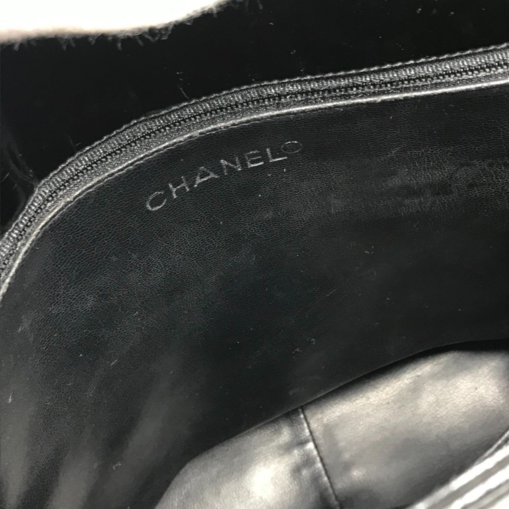 Chanel Black Quilting Shoulder Bag Tote Bag (Pre-Owned)