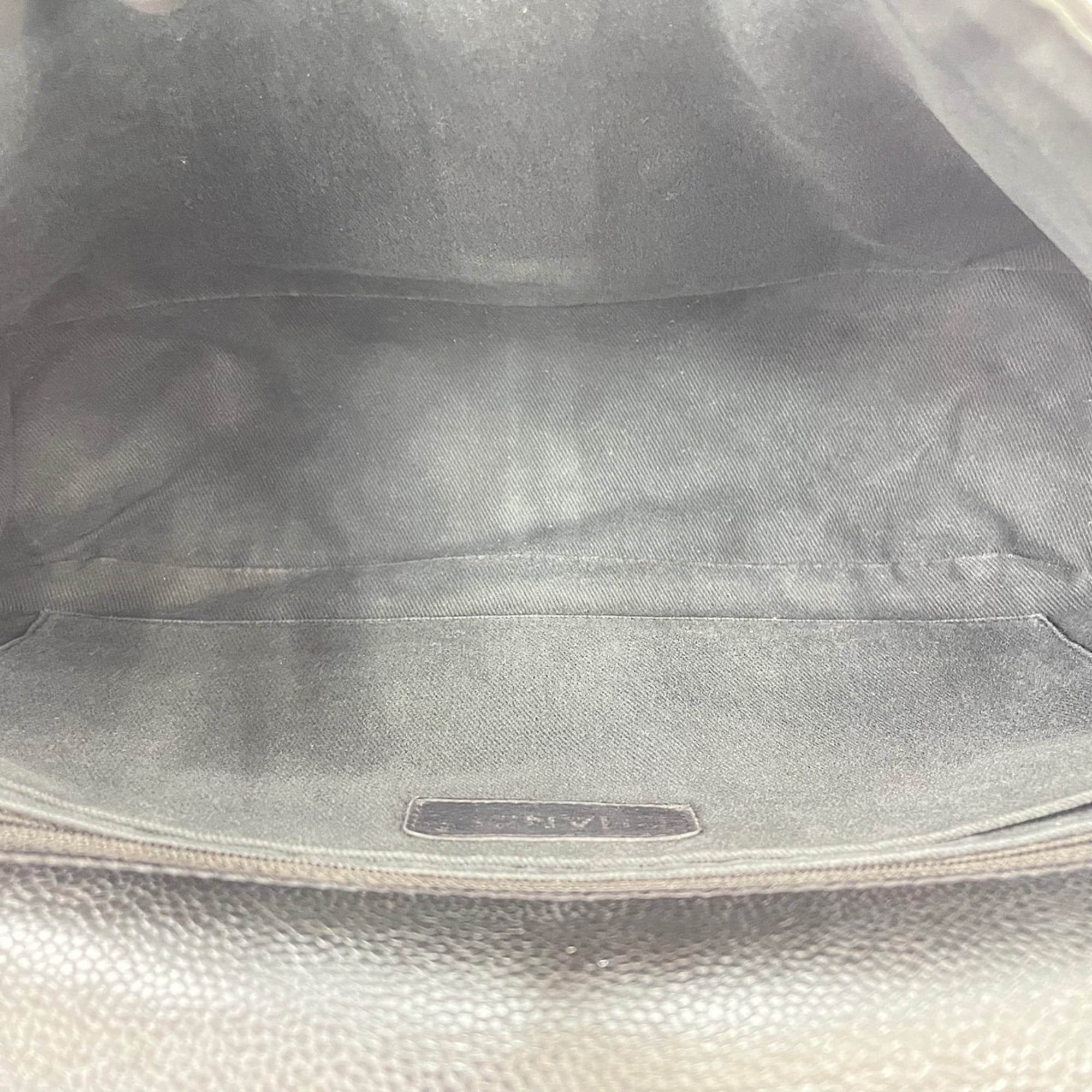 Chanel Black Shoulder Bag (Pre-Owned)