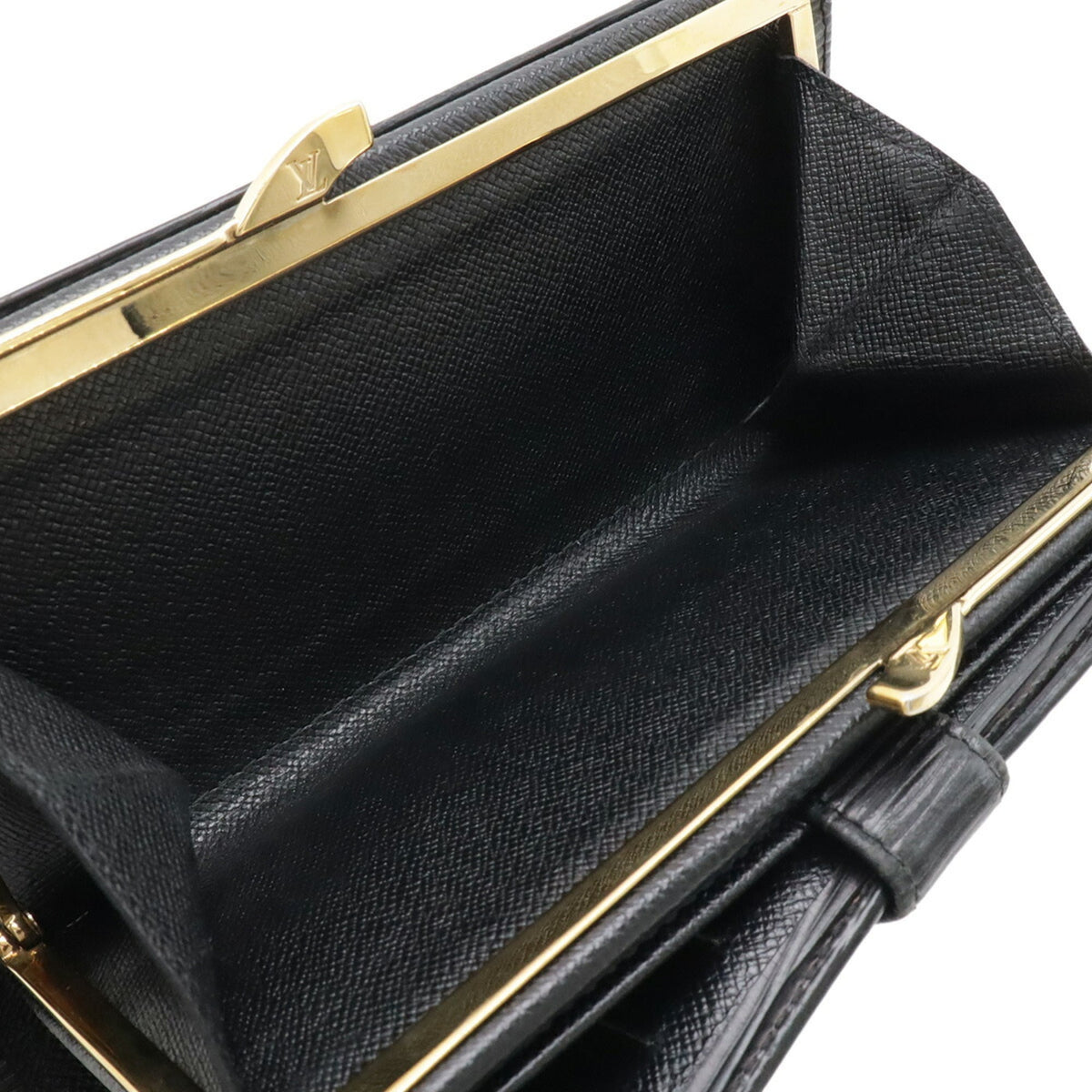 Louis Vuitton Black Noir Epi Leather Long Wallet (Bi-Fold) (Pre-Owned)