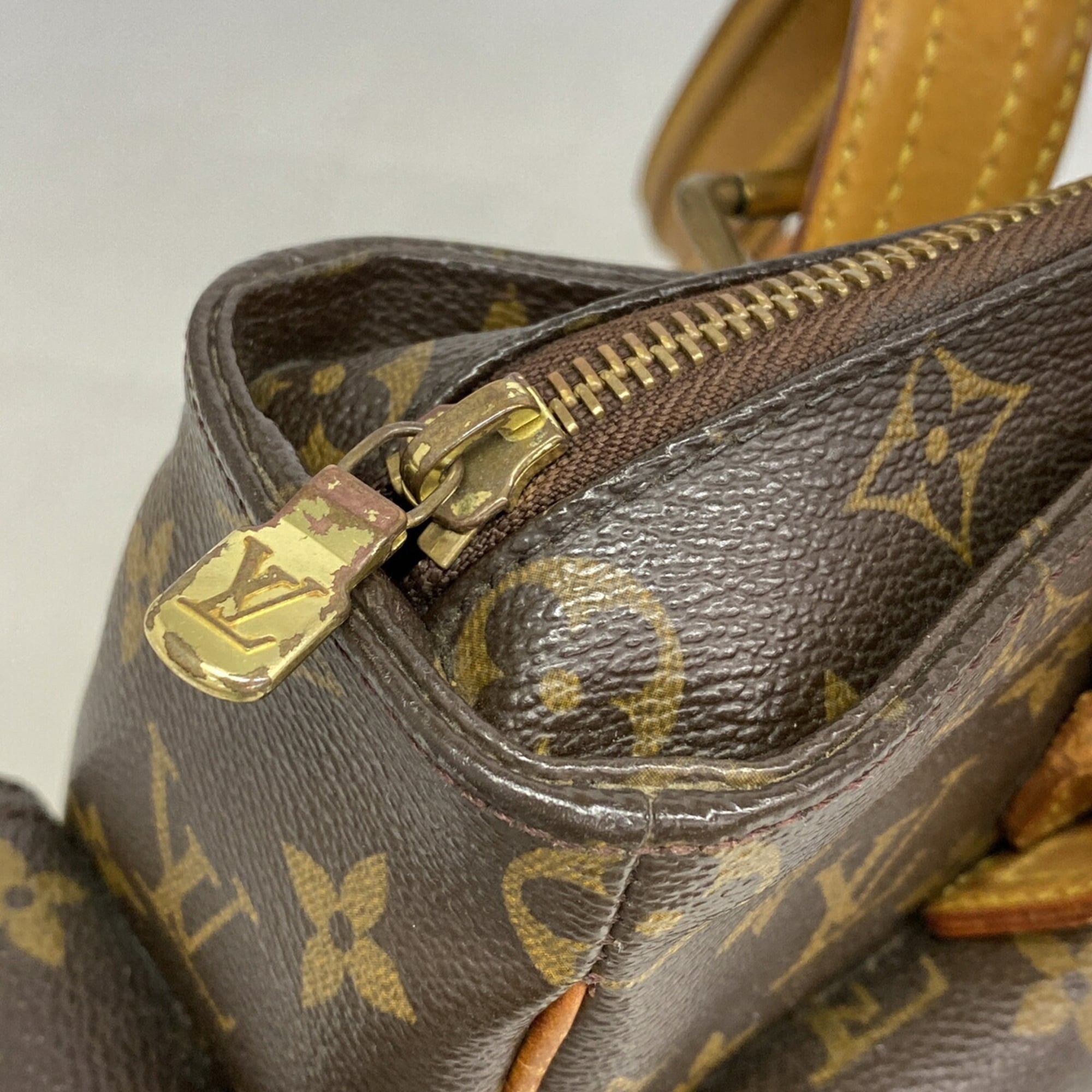Louis Vuitton Brown Tote Bag (Pre-Owned)