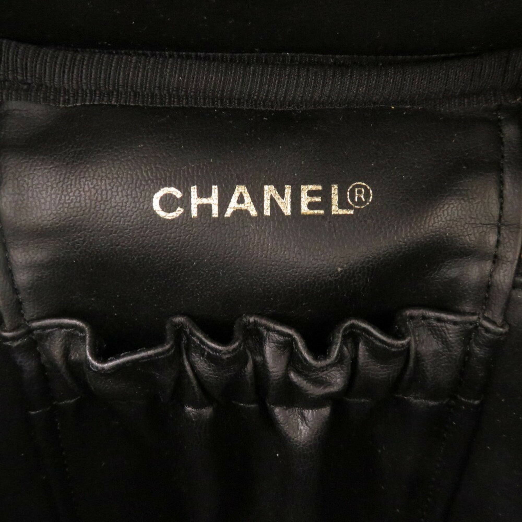 Chanel Black Grained Calfskin Handbag Vanity Bag (Pre-Owned)