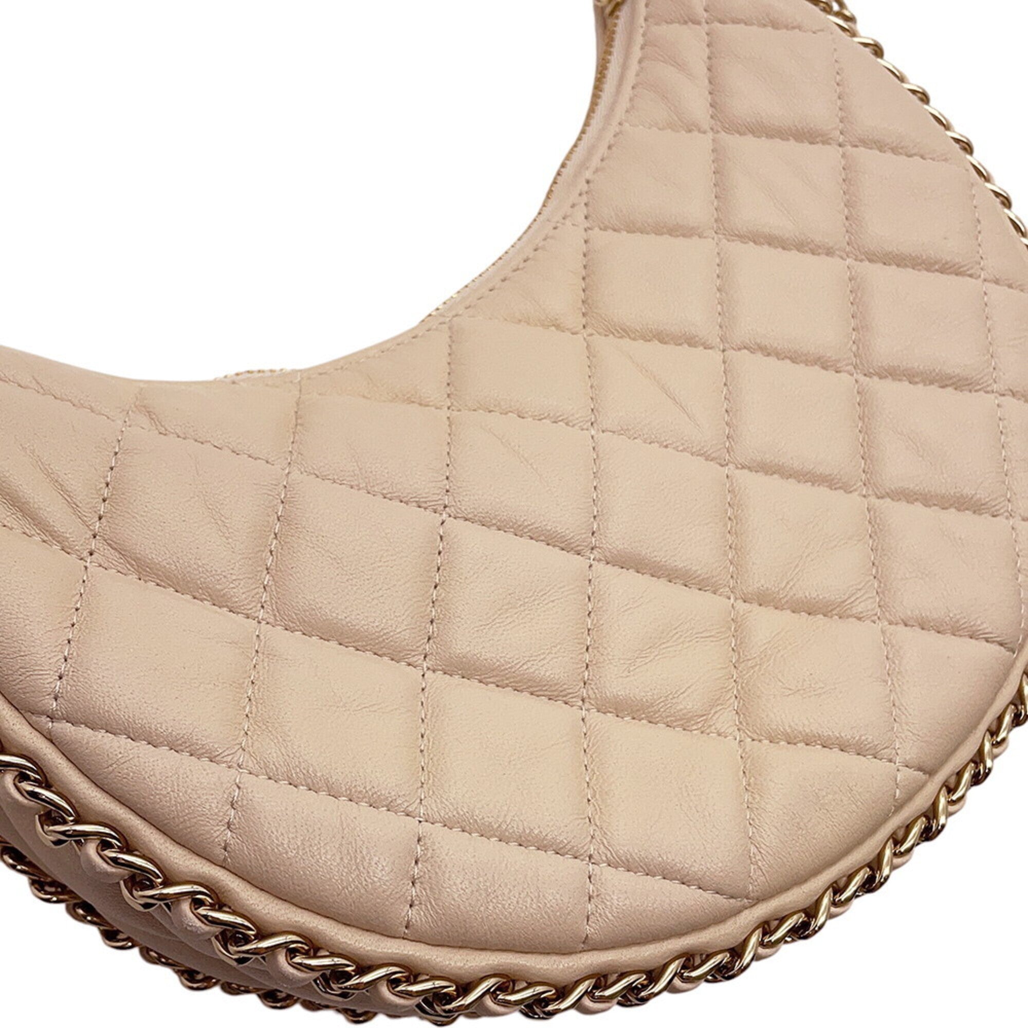 Chanel Beige Leather Shoulder Bag (Pre-Owned)