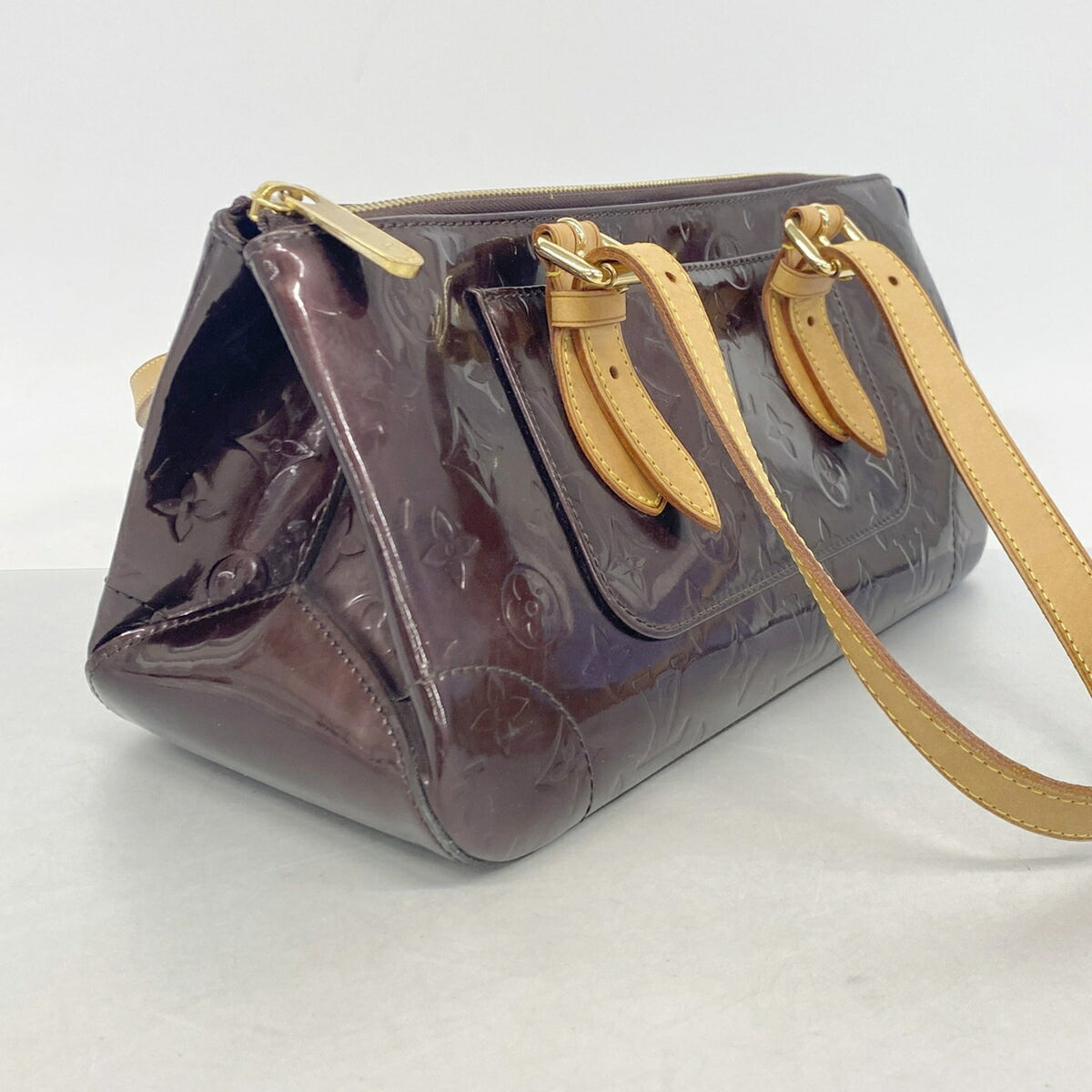 Louis Vuitton Amarante Shoulder Bag (Pre-Owned)