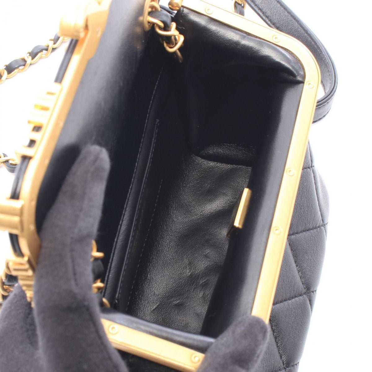 Chanel Black Leather Handbag Shoulder Bag (Pre-Owned)