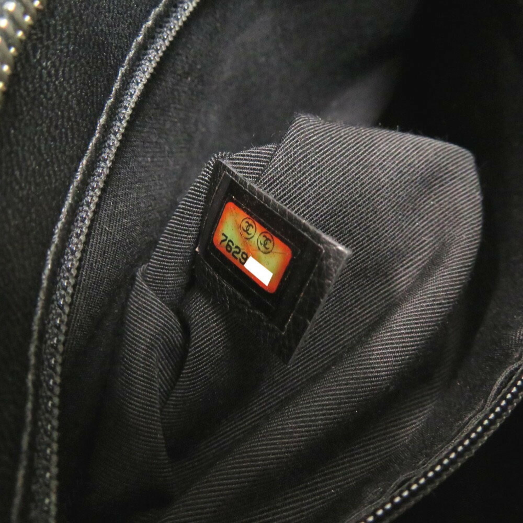 Chanel Black Grained Calfskin Tote Bag (Pre-Owned)