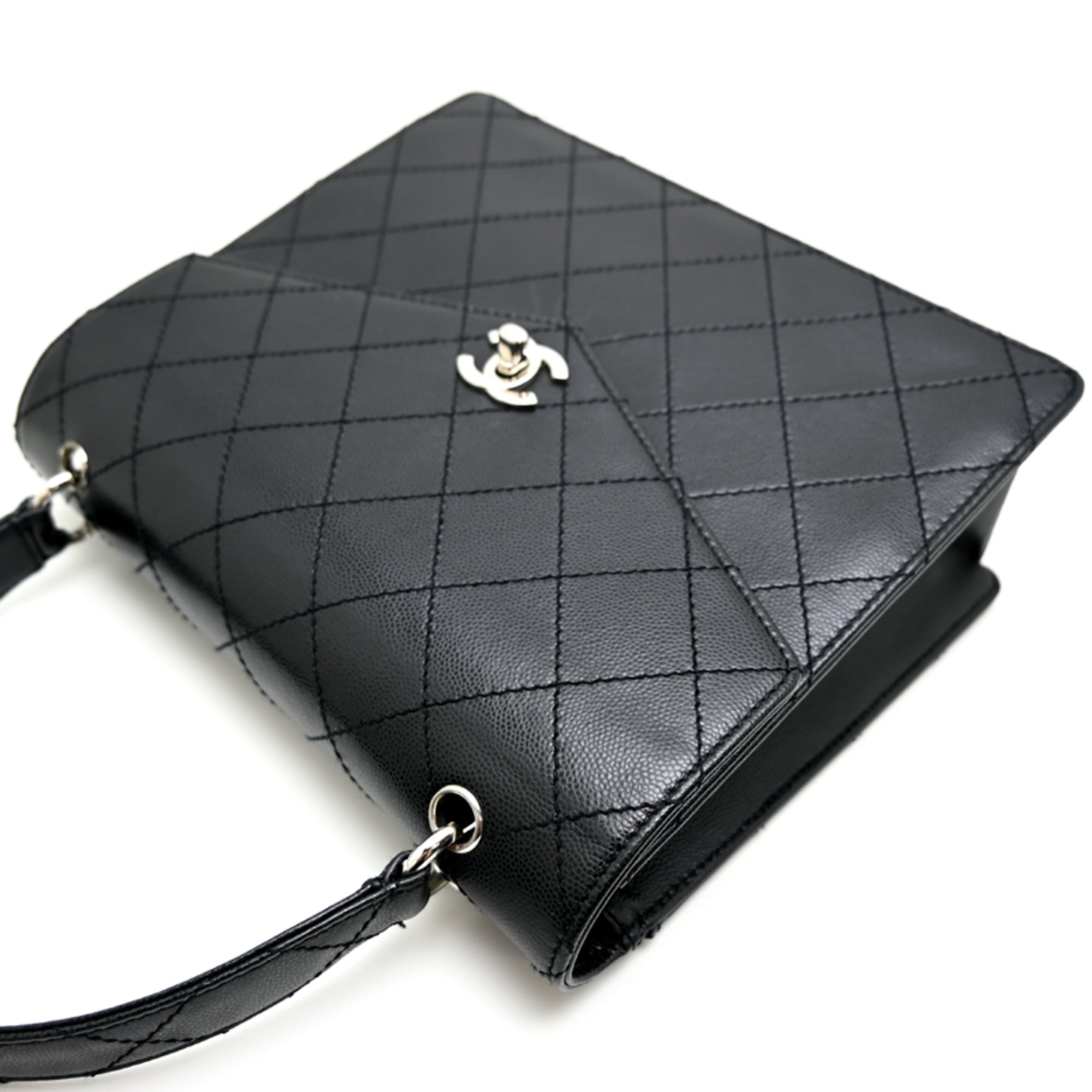 Chanel Grained Calfskin Handbag (Pre-Owned)