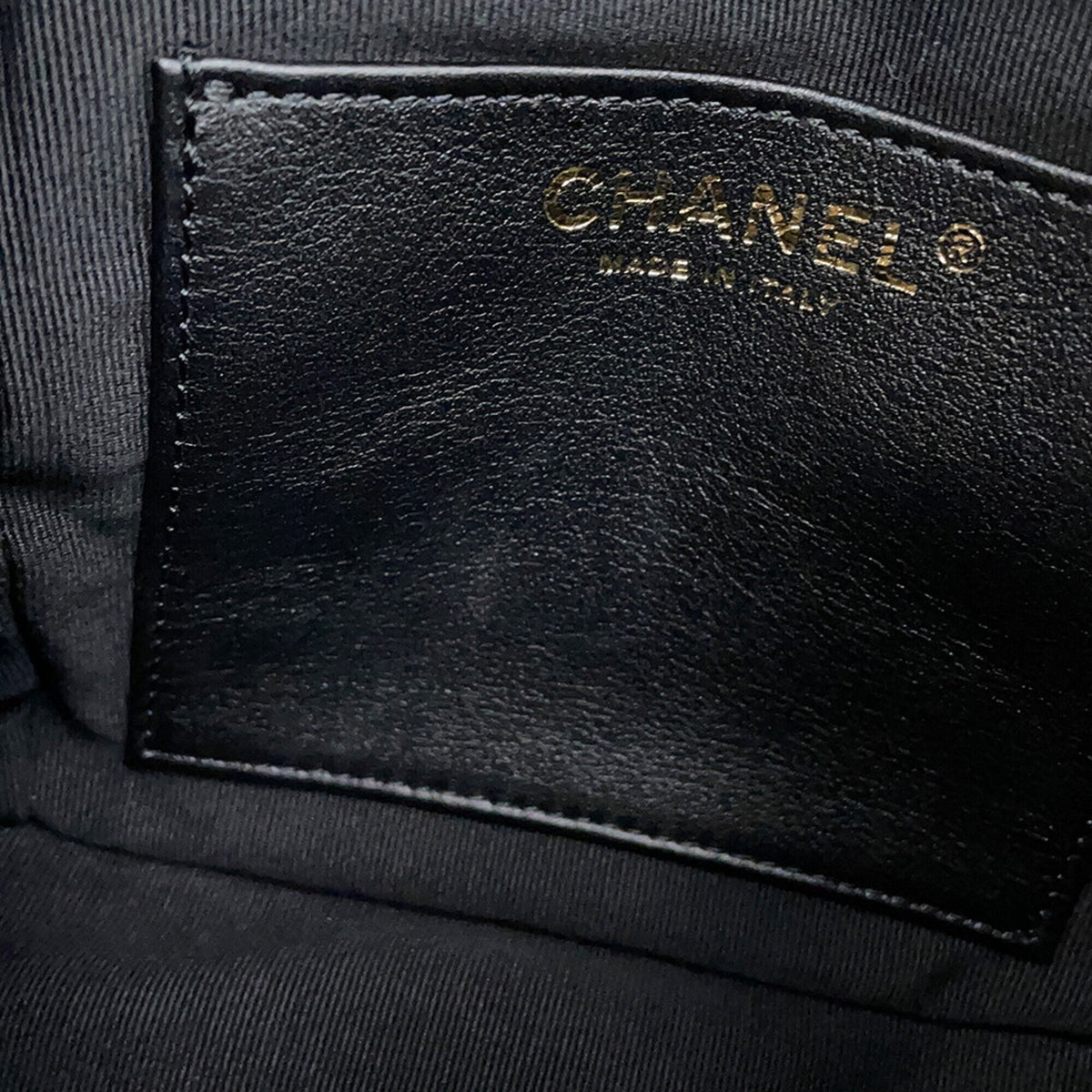 Chanel Black Leather Backpack Handbag (Pre-Owned)