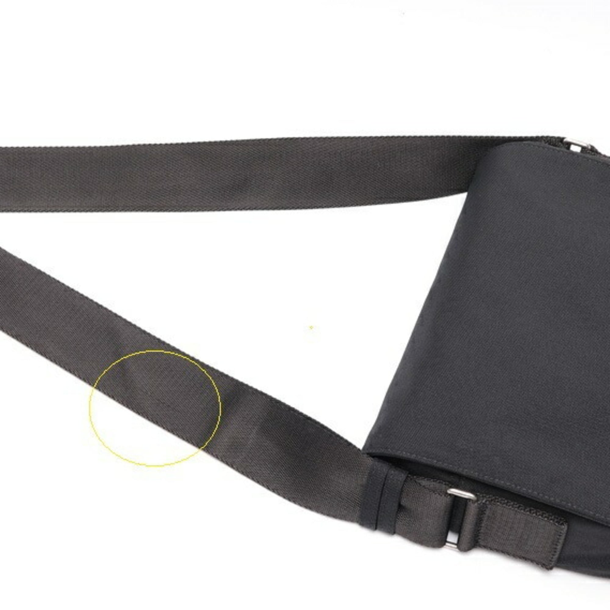 Balenciaga Black Nylon Shoulder Bag (Pre-Owned)