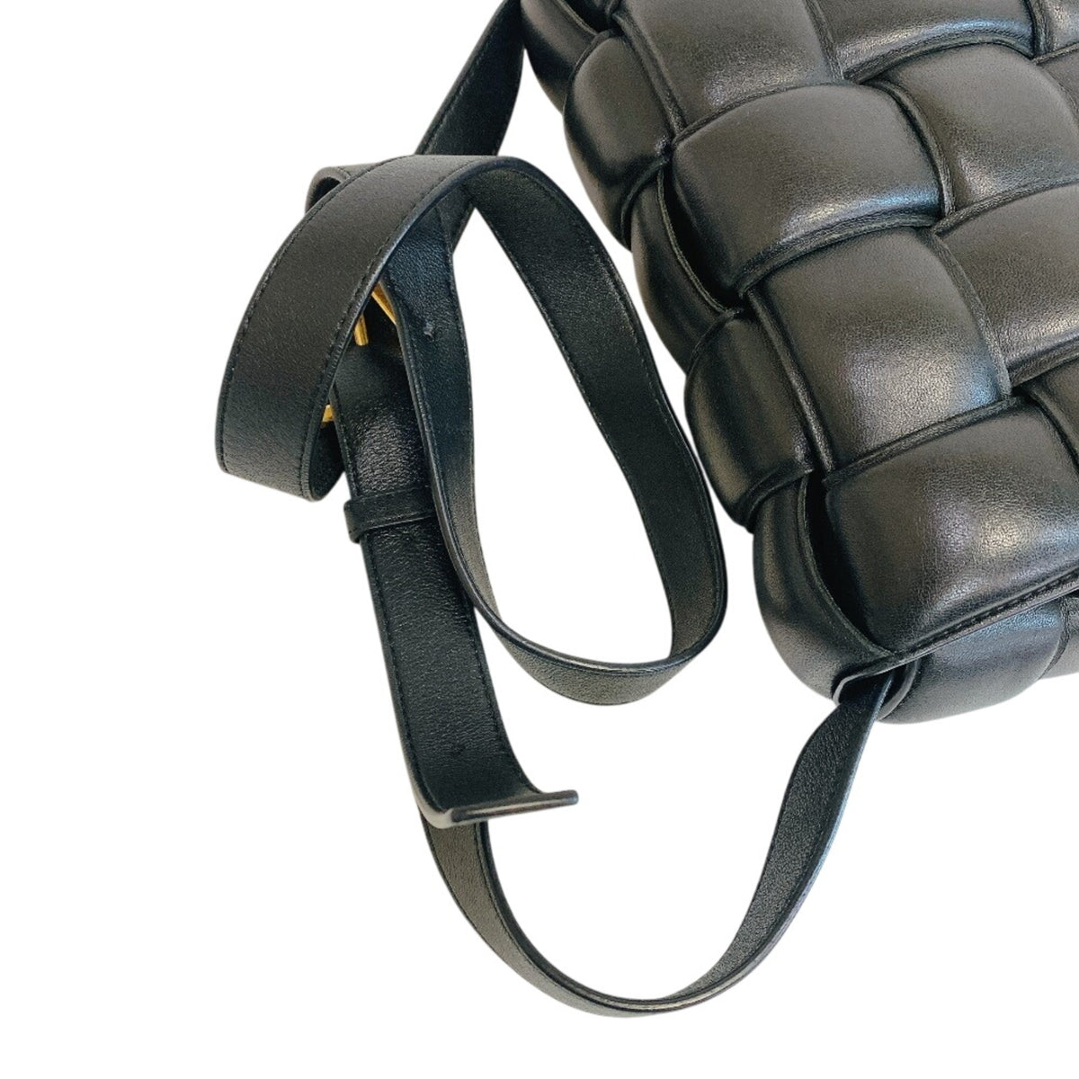 Bottega Veneta Intrecciato Black Leather Shoulder Bag (Pre-Owned)