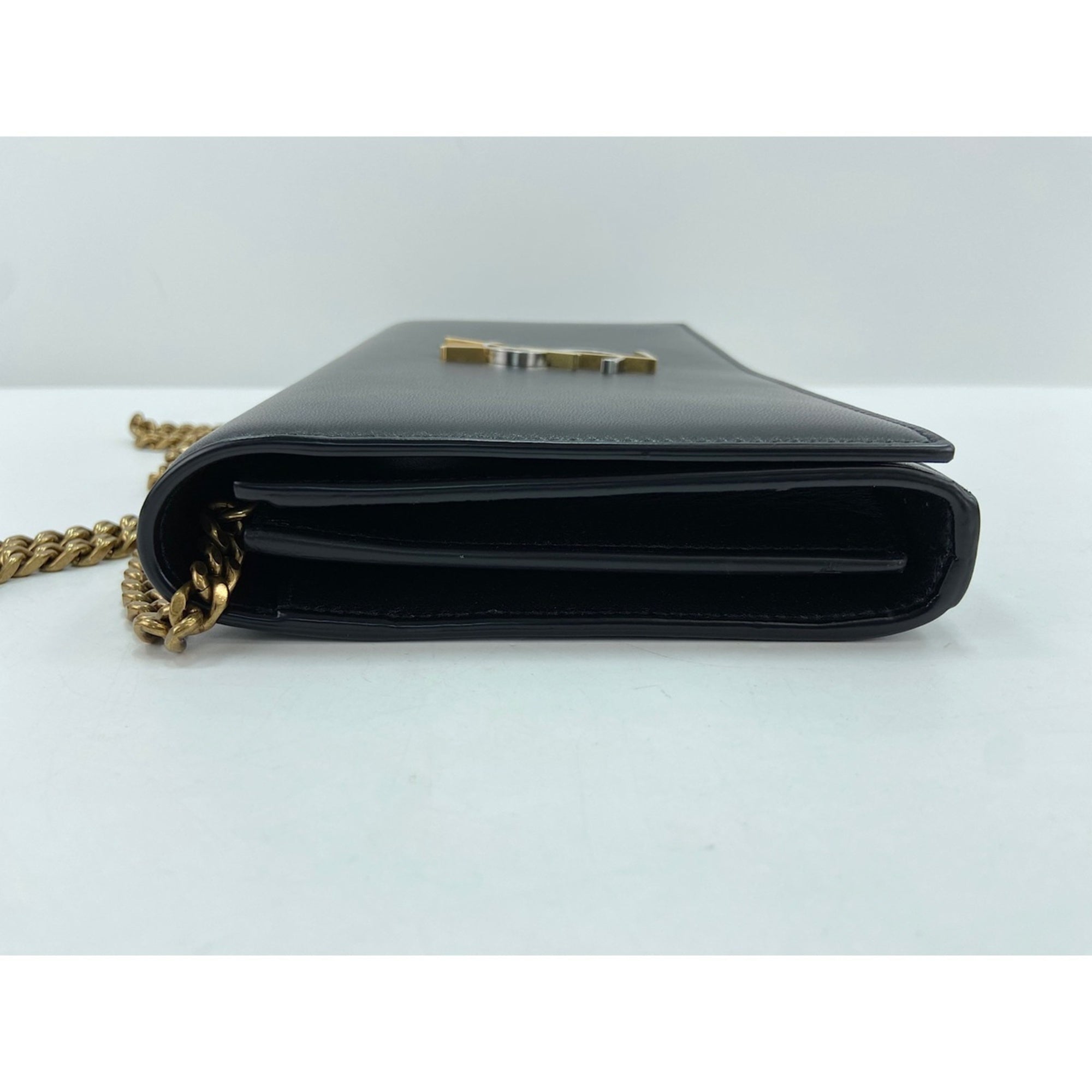 Yves Saint Laurent Black Shoulder Bag (Pre-Owned)